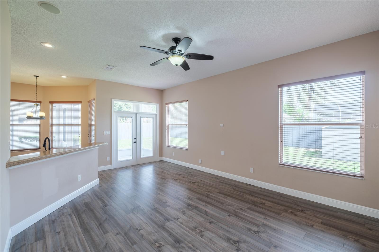 RIVERSIDE AT TWIN RIVERS UN 2 - Residential