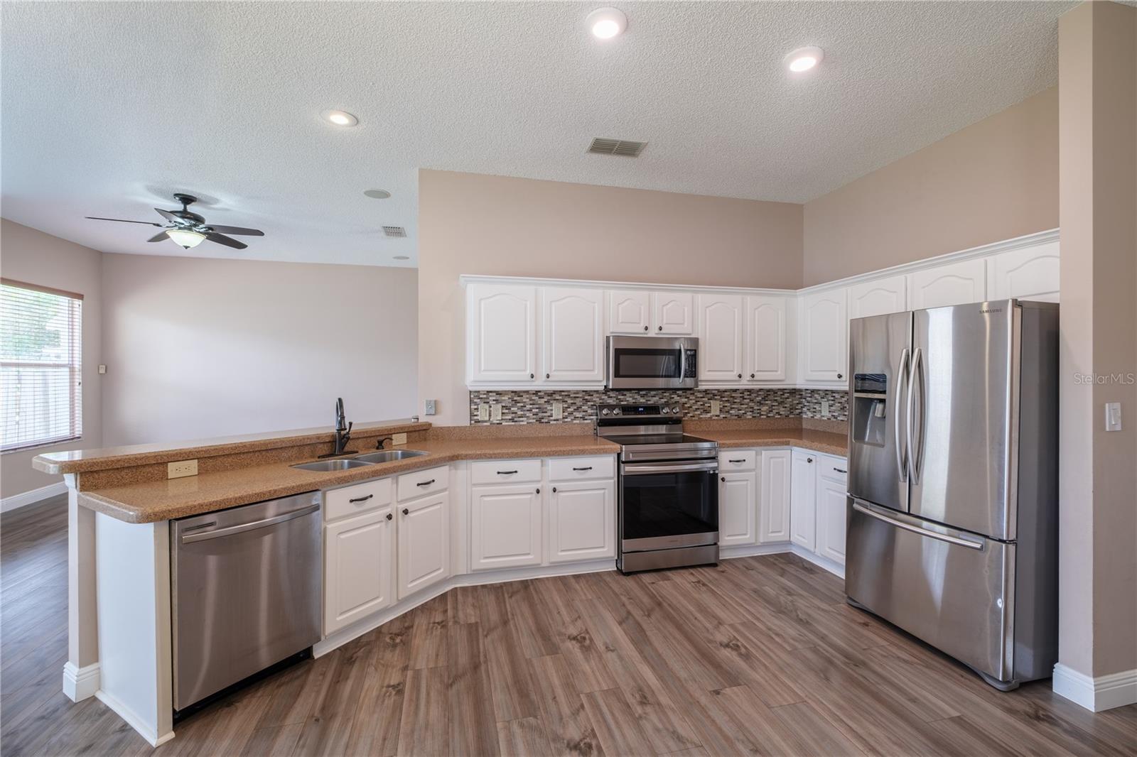 RIVERSIDE AT TWIN RIVERS UN 2 - Residential