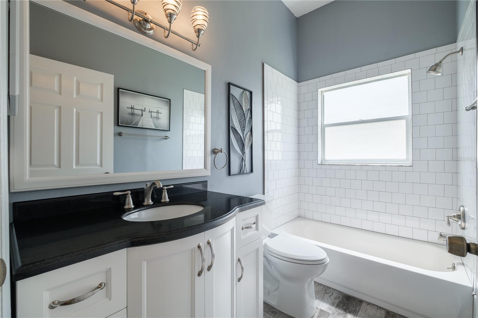 RIVERSIDE AT TWIN RIVERS UN 2 - Residential