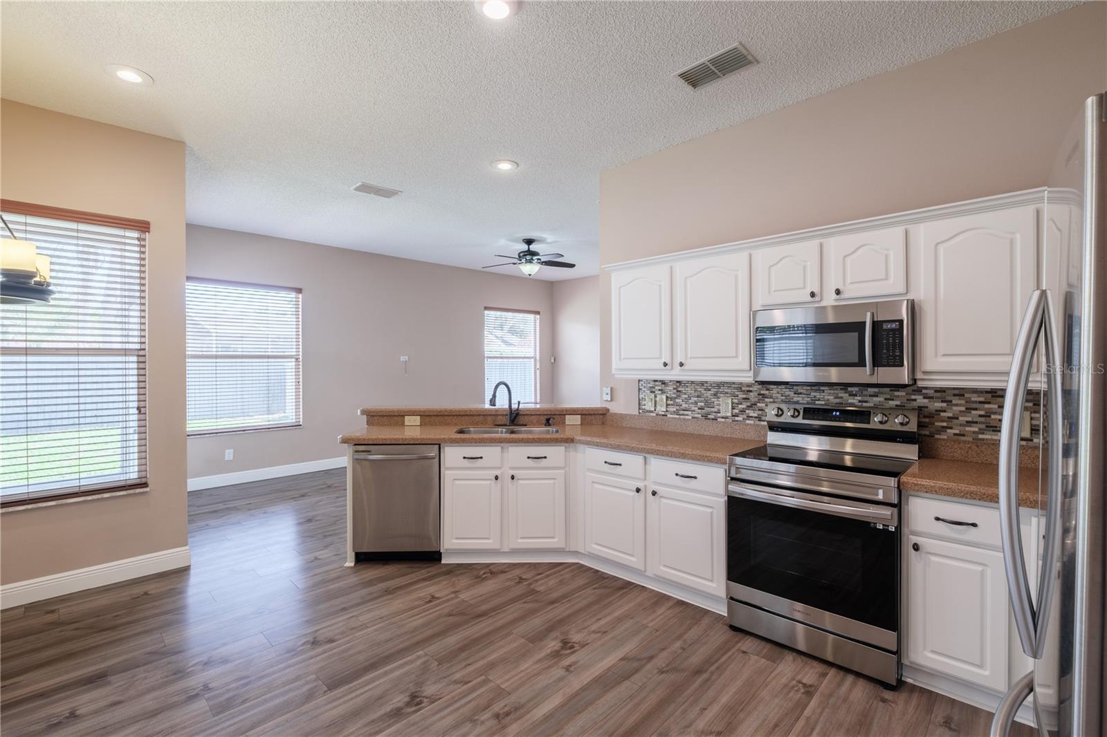 RIVERSIDE AT TWIN RIVERS UN 2 - Residential