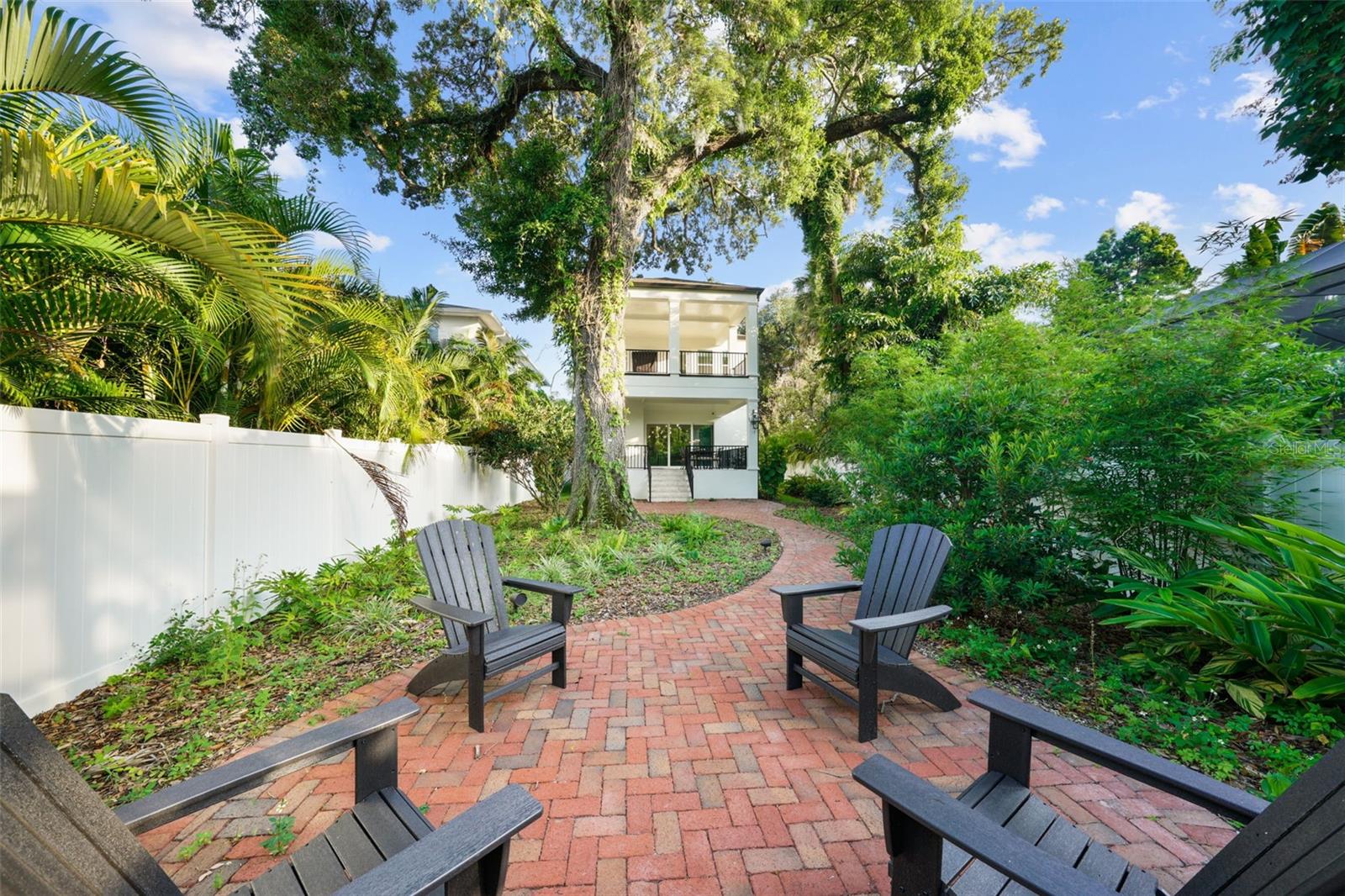 BEACH PARK - Residential