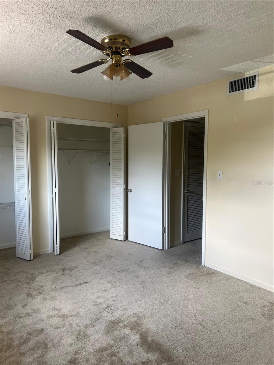 LAKESIDE MANOR APTS CONDO - Residential