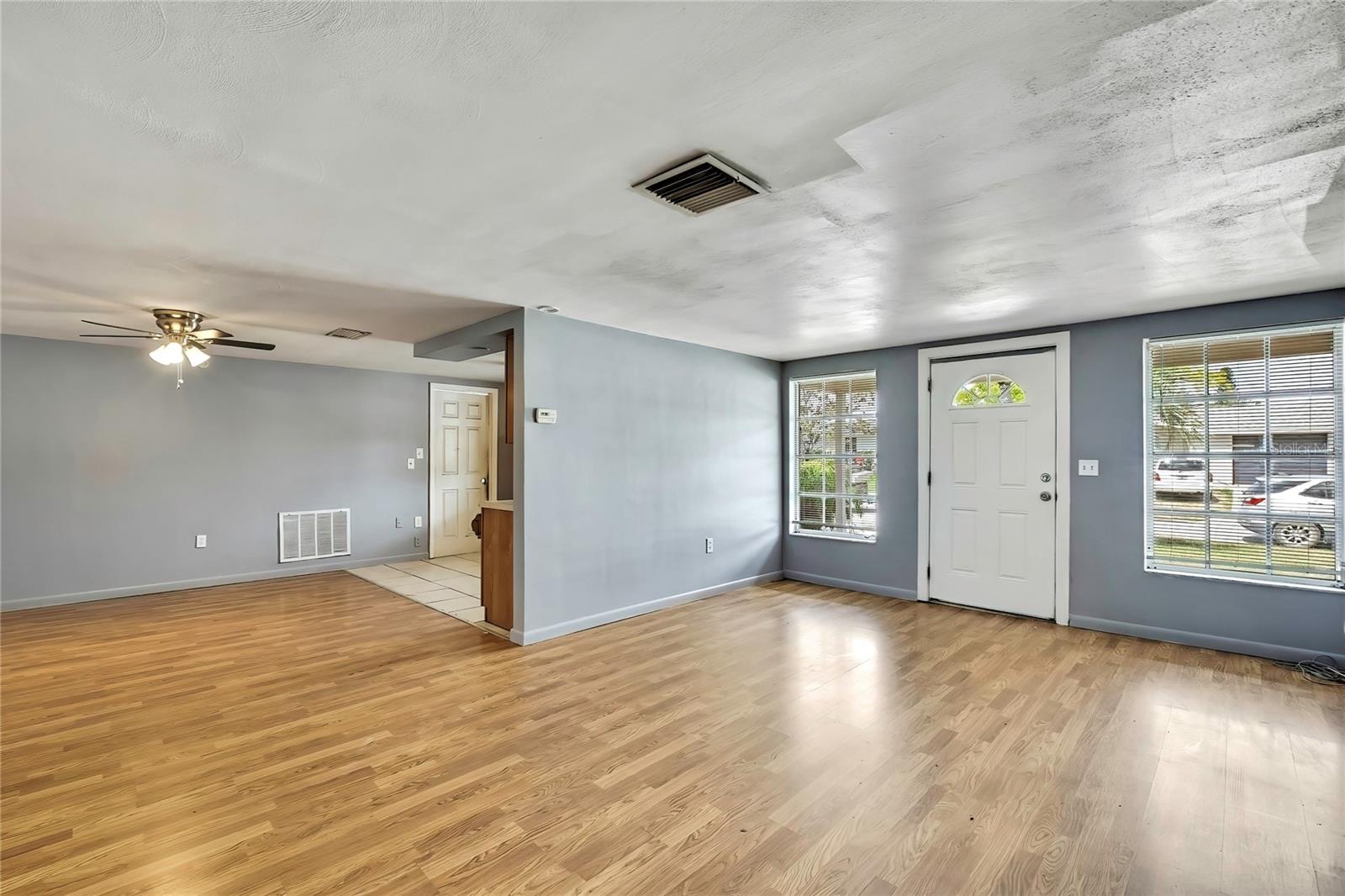 11220 LINDEN LANE
