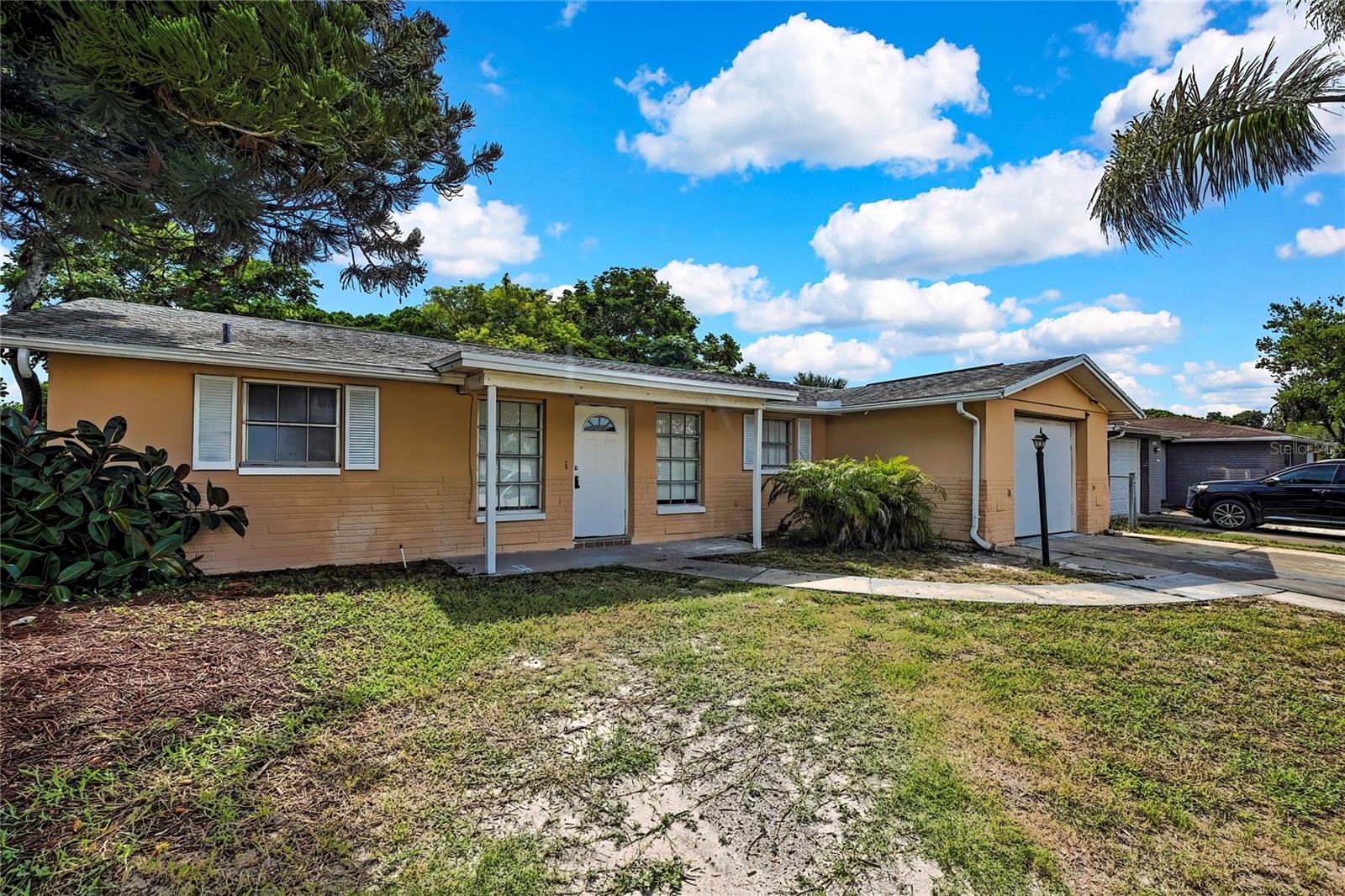 NO FLOOD INSURANCE REQUIRED!!!!Nestled in an established neighborhood, this inviting 3-bedroom, 2-bath home boasts a spacious interior with modern upgrades. The home has been freshly painted inside and out. The backyard is fenced for the safety and privacy of your pets. Step inside to find a light-filled spacious living space that will impress. The kitchen has an eat-in area and ample storage and counter space for food prep. The bedrooms are a split plan and oversized. Convenience is key with an inside laundry room, while peace of mind comes with a young roof and AC. Plus, no homeowner's association means more freedom for you. Make it yours today!