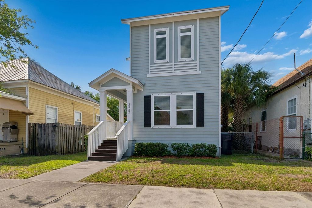 Photo of 2322 W Chestnut Street, Tampa, FL 33607 (MLS # TB8492965)
