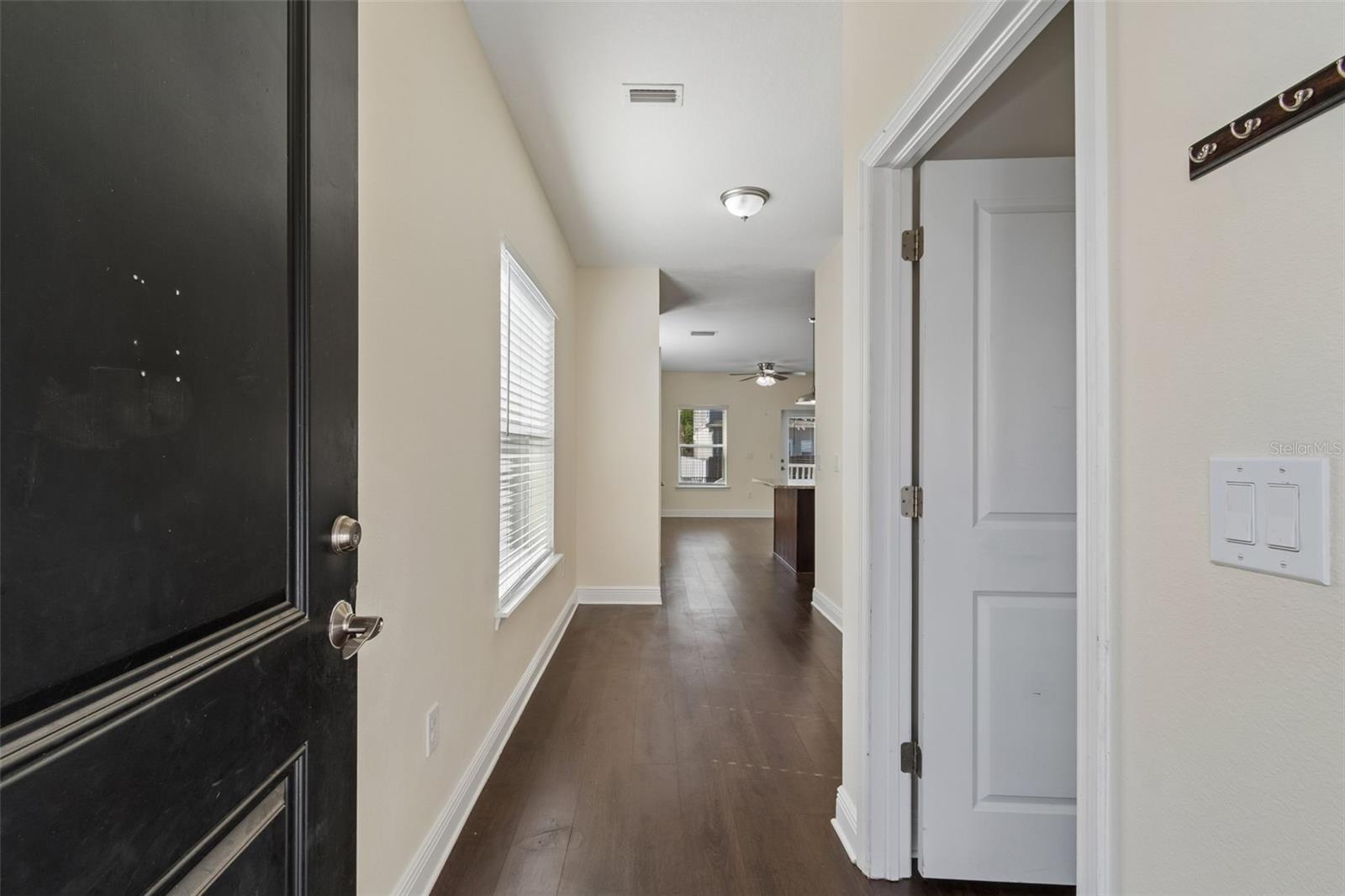 2322 W CHESTNUT STREET