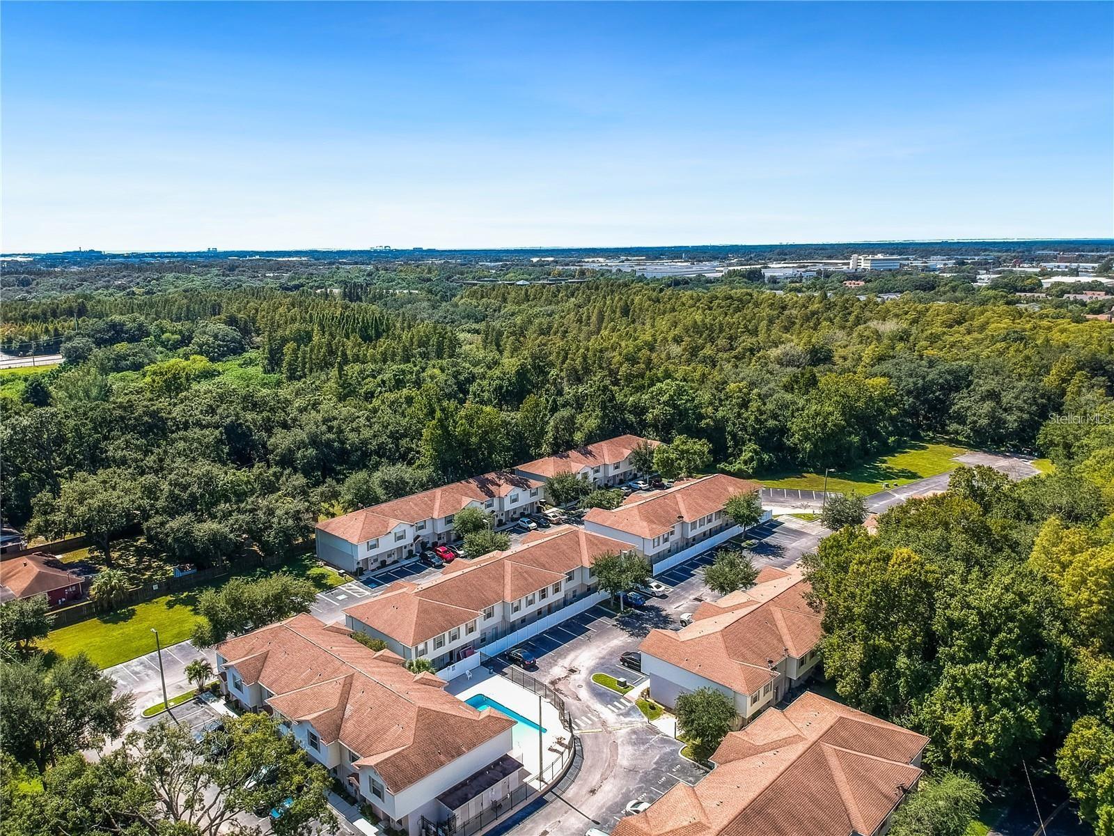 MANHATTAN-HUMPHREY TWNHMS U - Residential Lease