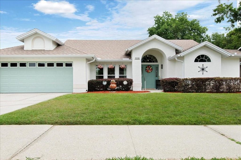 Photo of 1008 Moccasin Run Road, Oviedo, FL 32765 (MLS # O6401243)