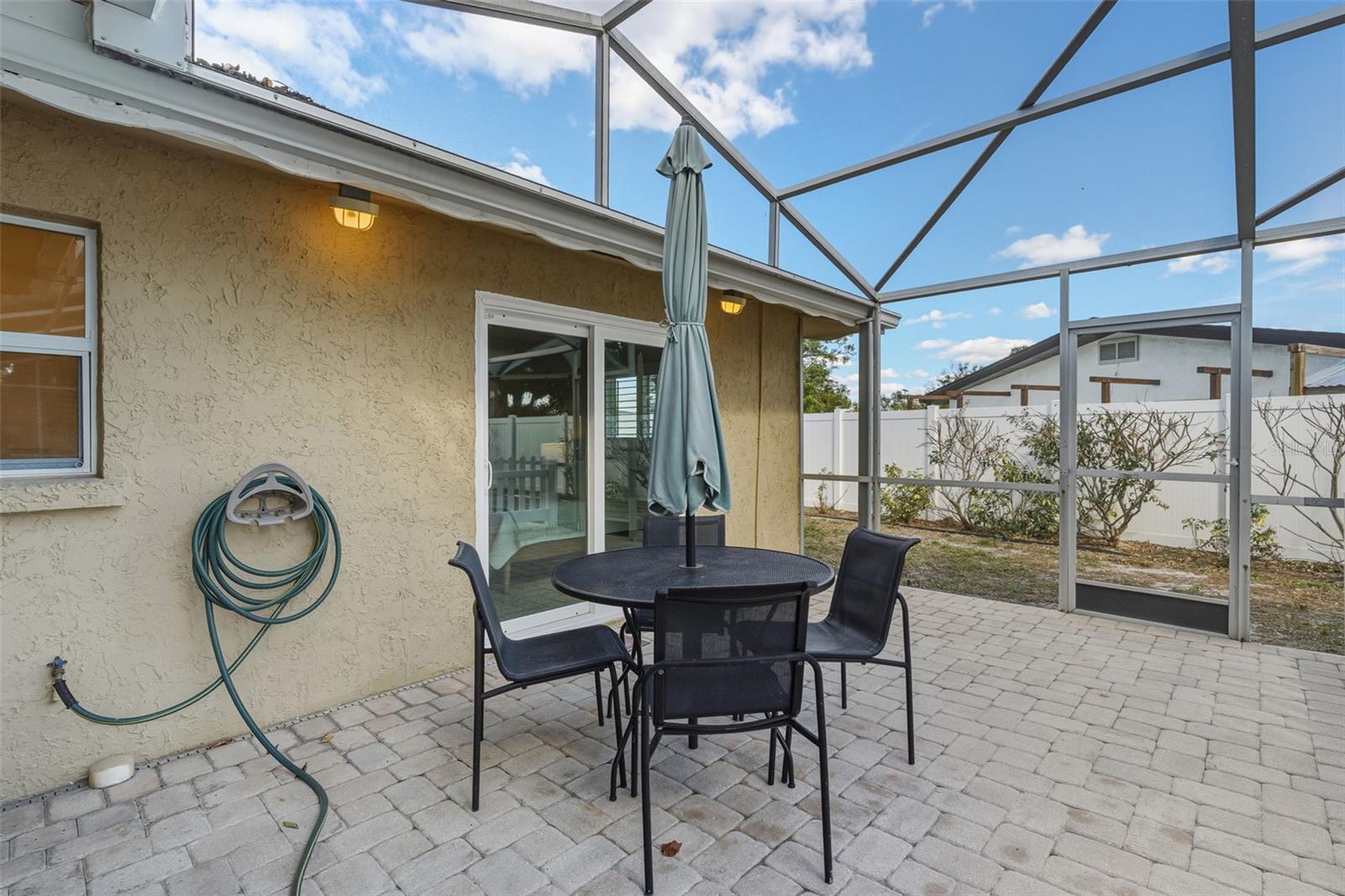 SOUTH GATE - Residential