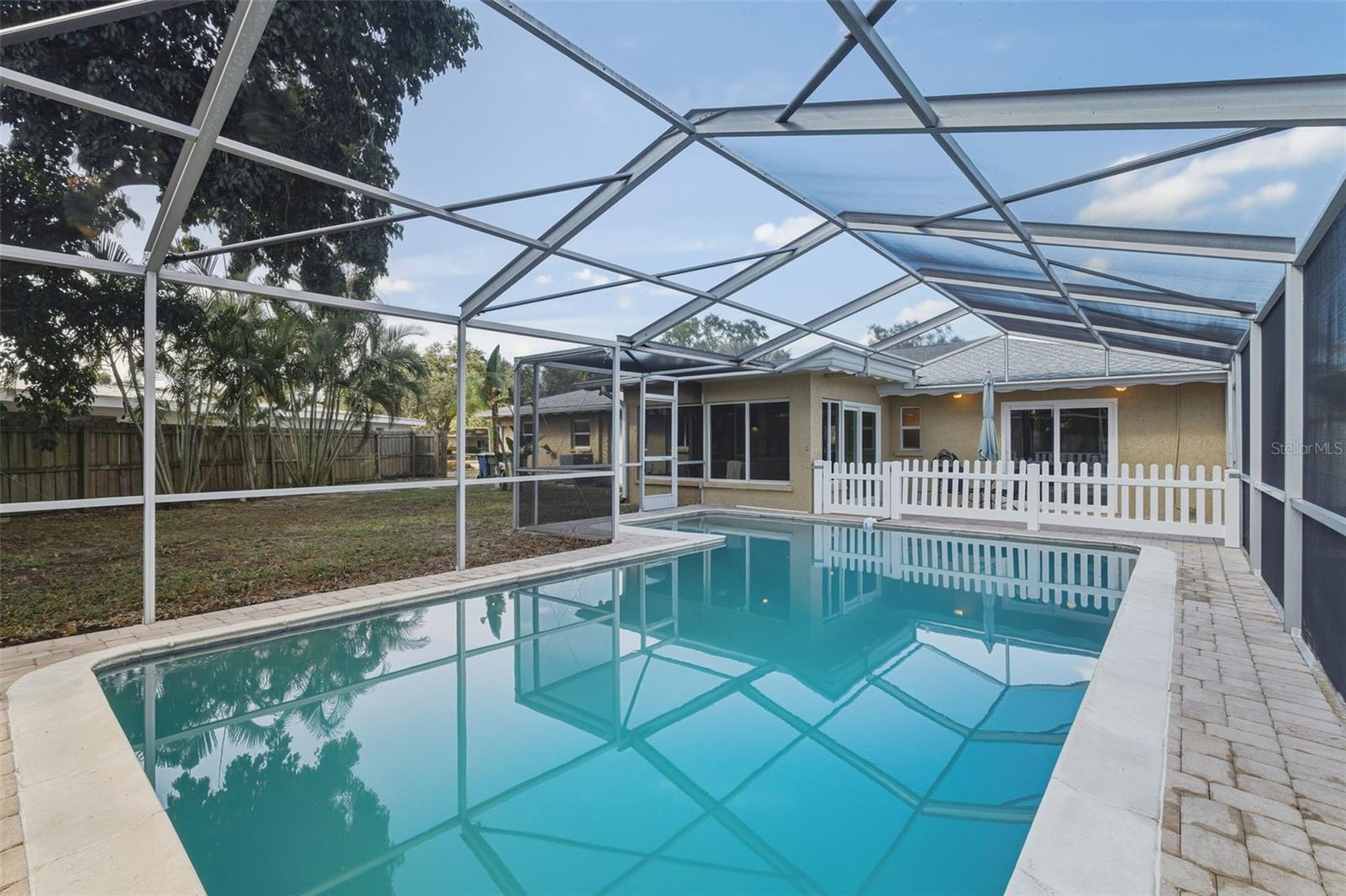 SOUTH GATE - Residential