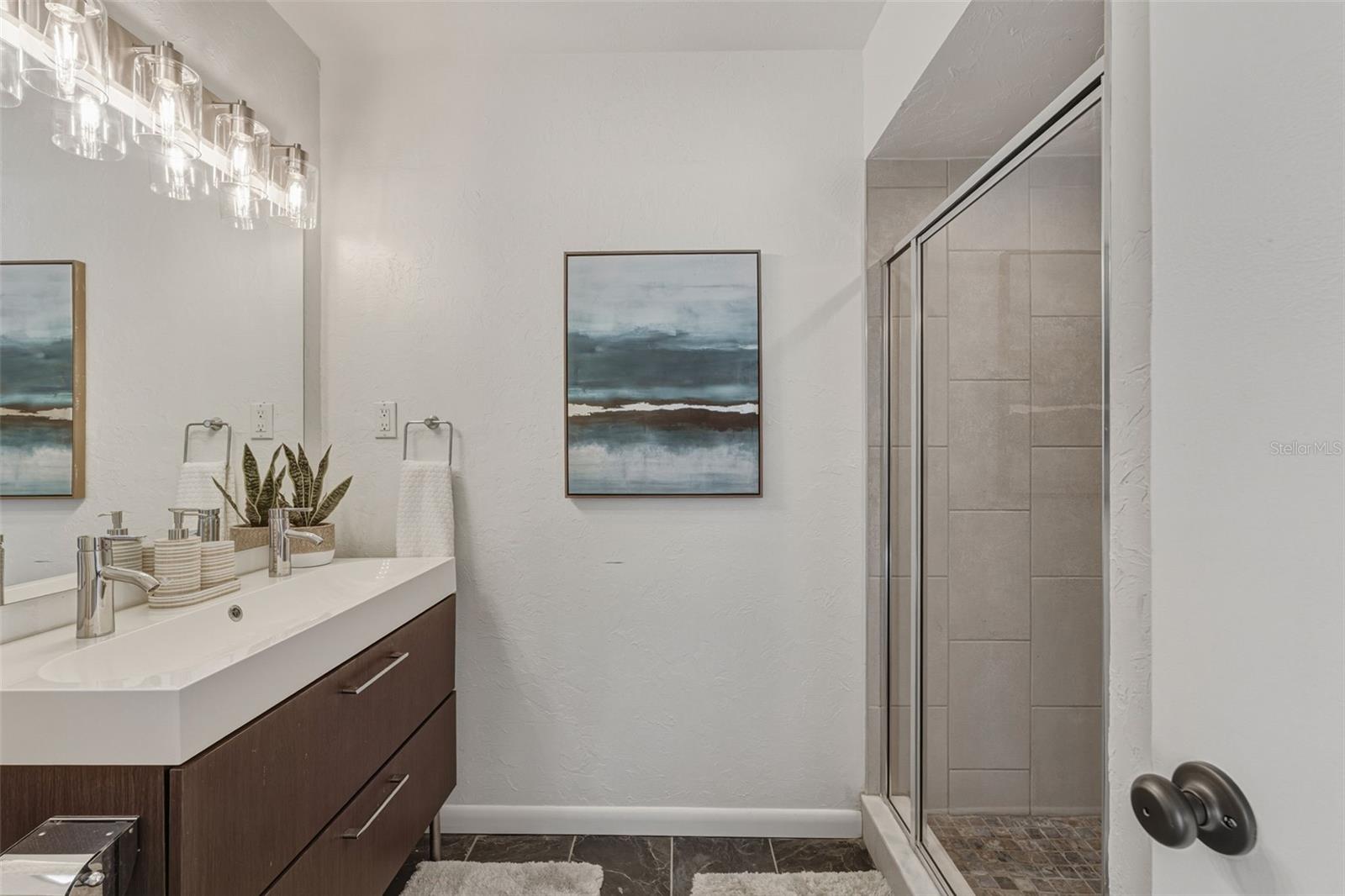 SOUTH GATE - Residential