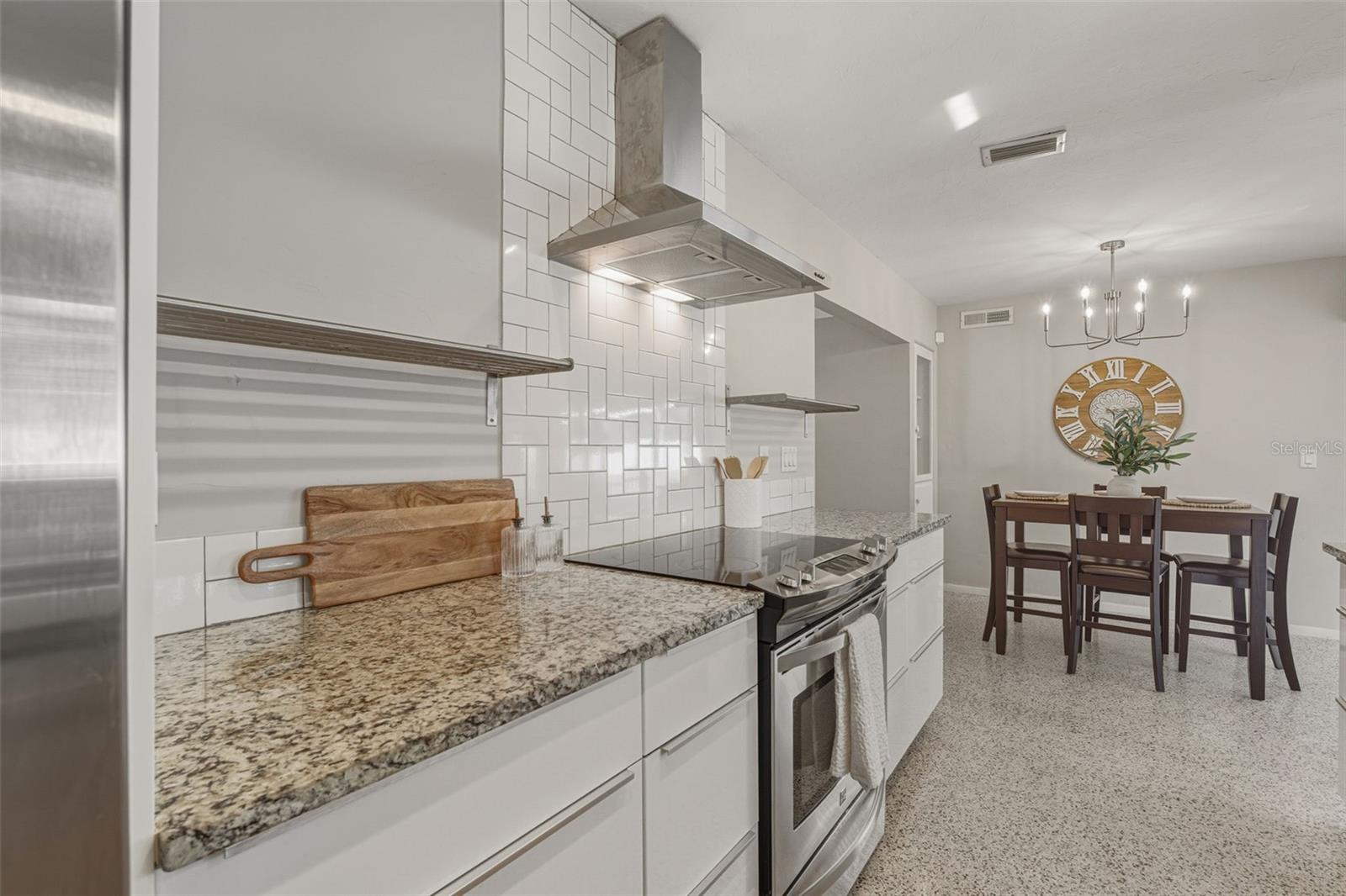 SOUTH GATE - Residential