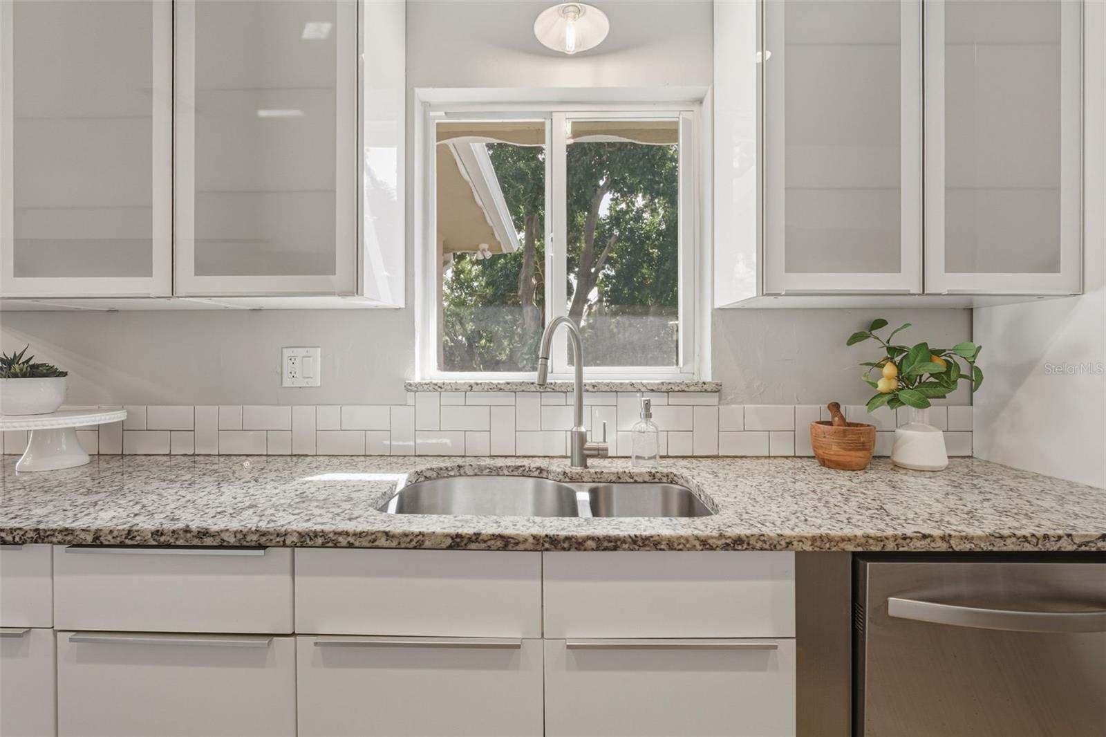 SOUTH GATE - Residential