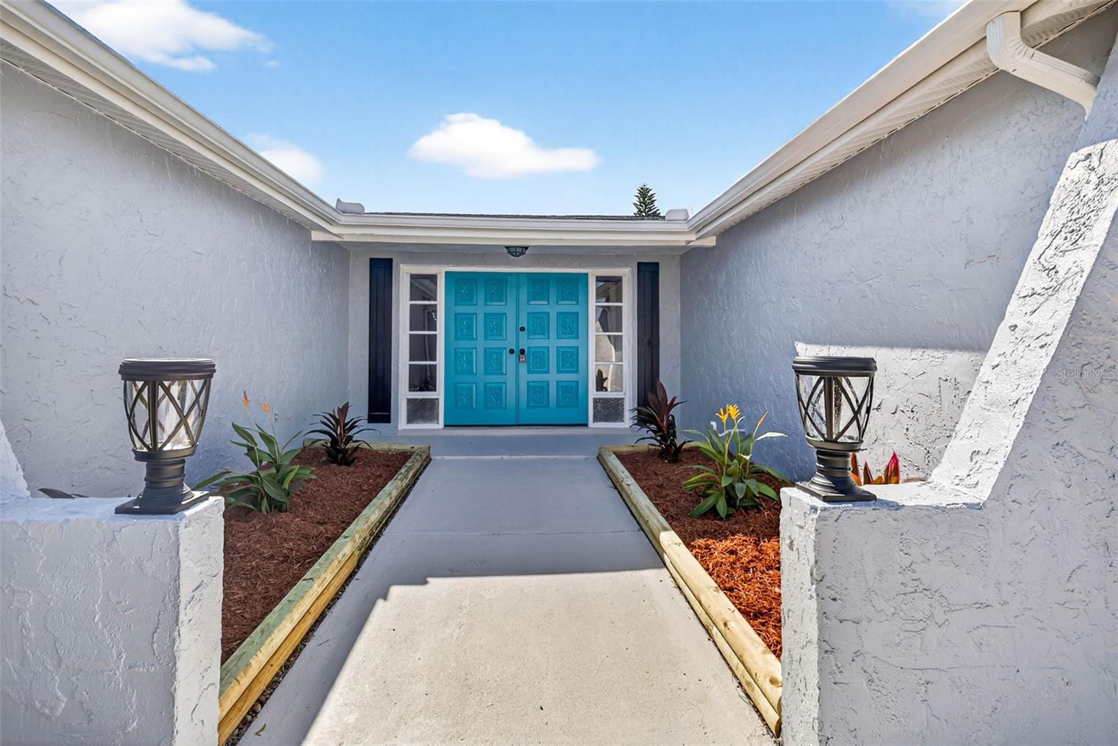 7334 FOX HOLLOW DRIVE