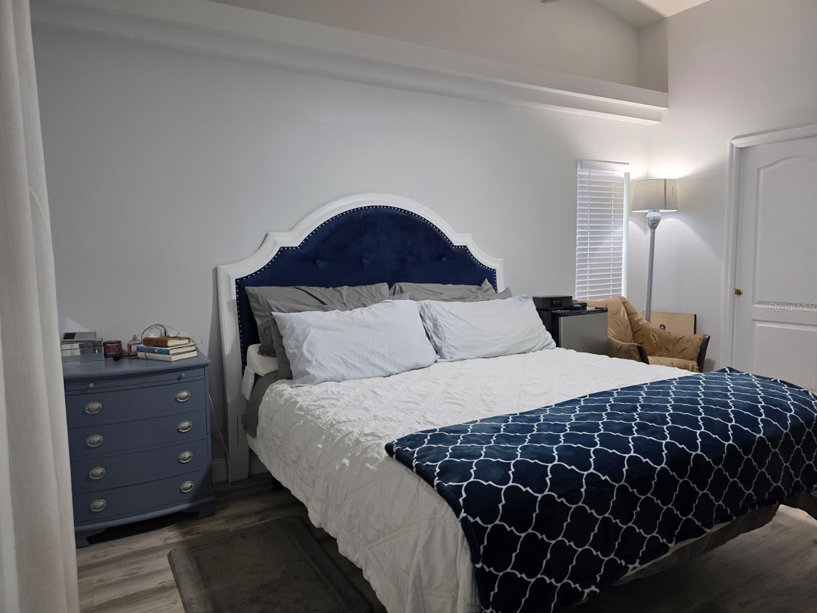 ROYAL HIGHLANDS - Residential