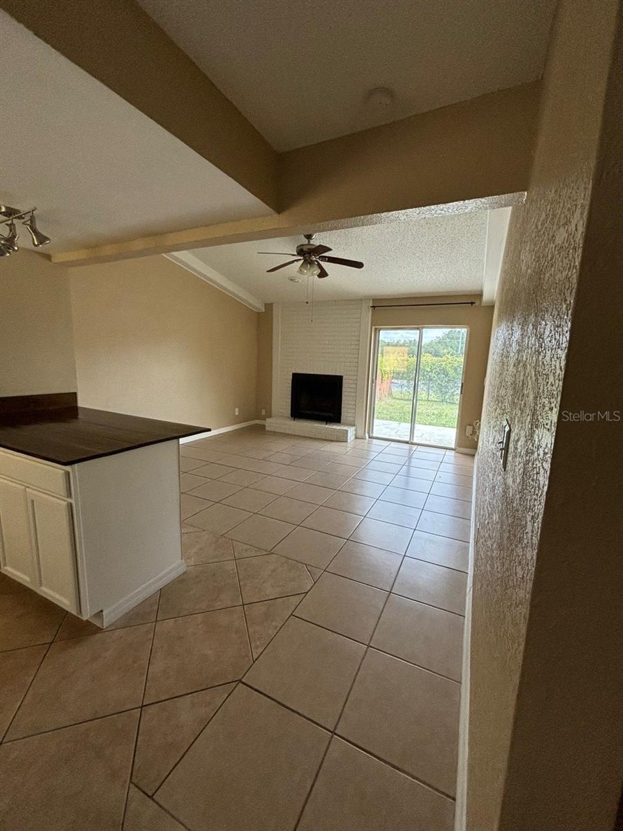 5109 LAWNTON COURT