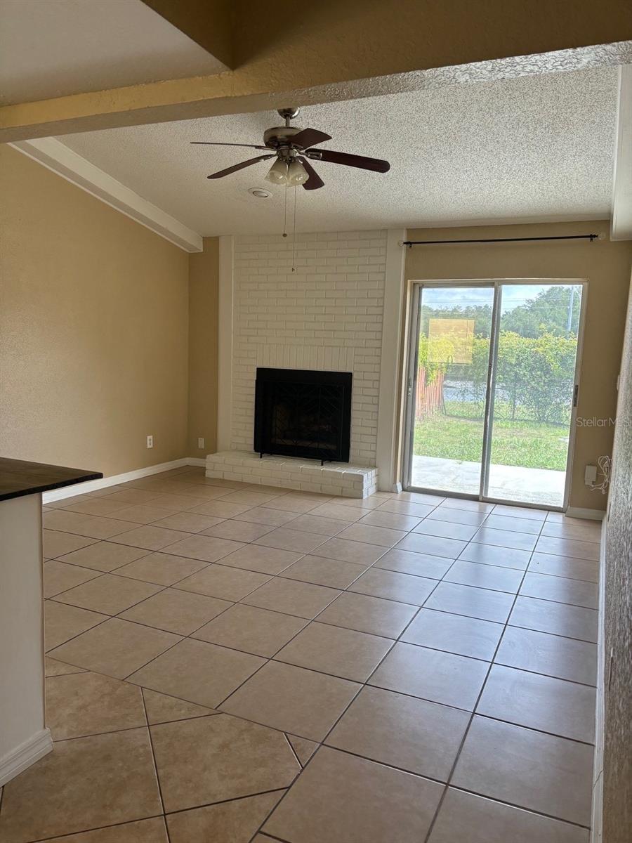 5109 LAWNTON COURT