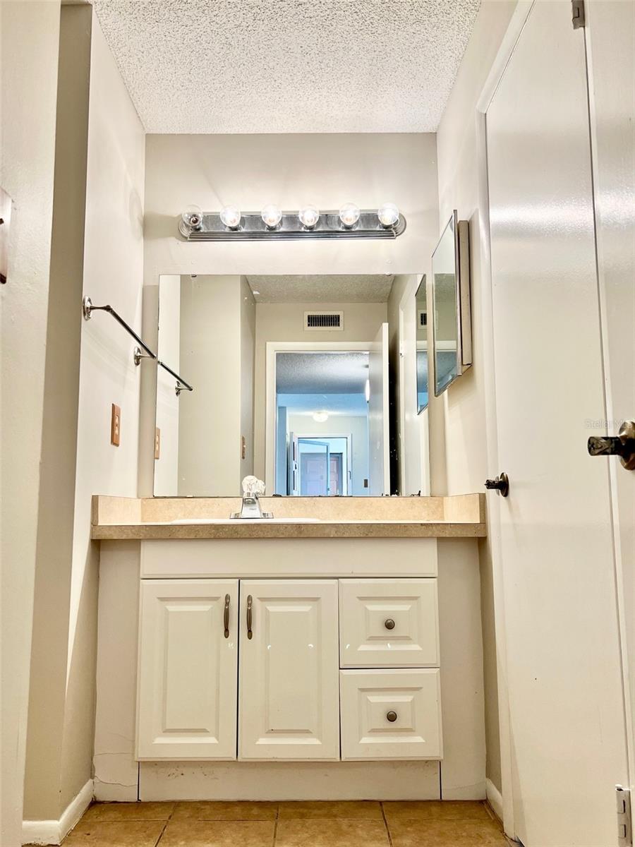 ROYAL ARMS CONDO - Residential