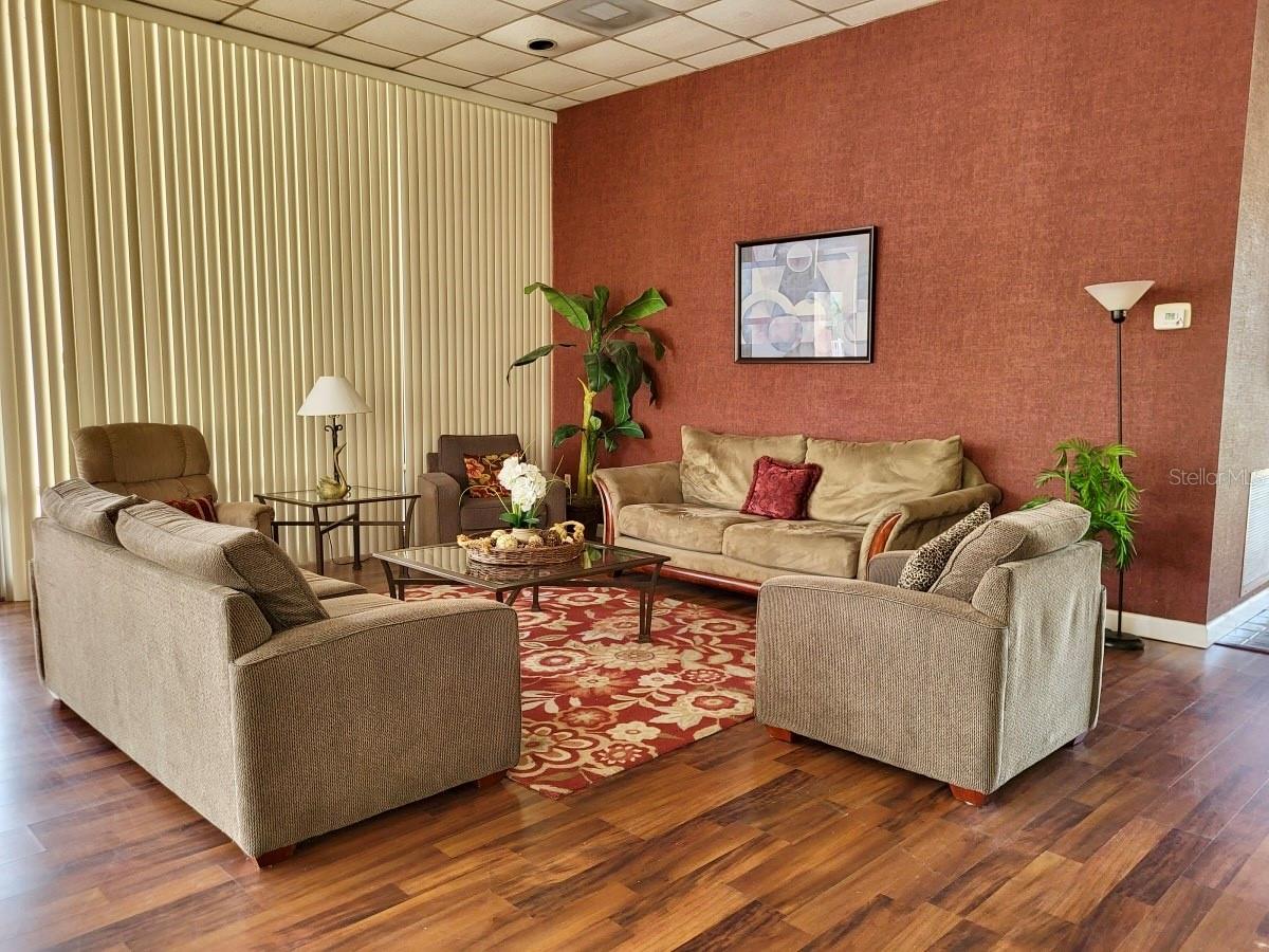 ROYAL ARMS CONDO - Residential