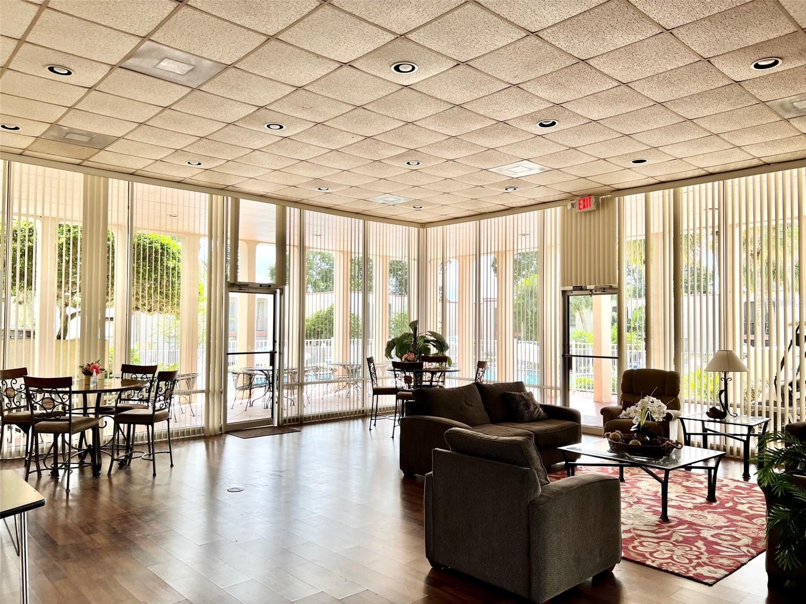 ROYAL ARMS CONDO - Residential