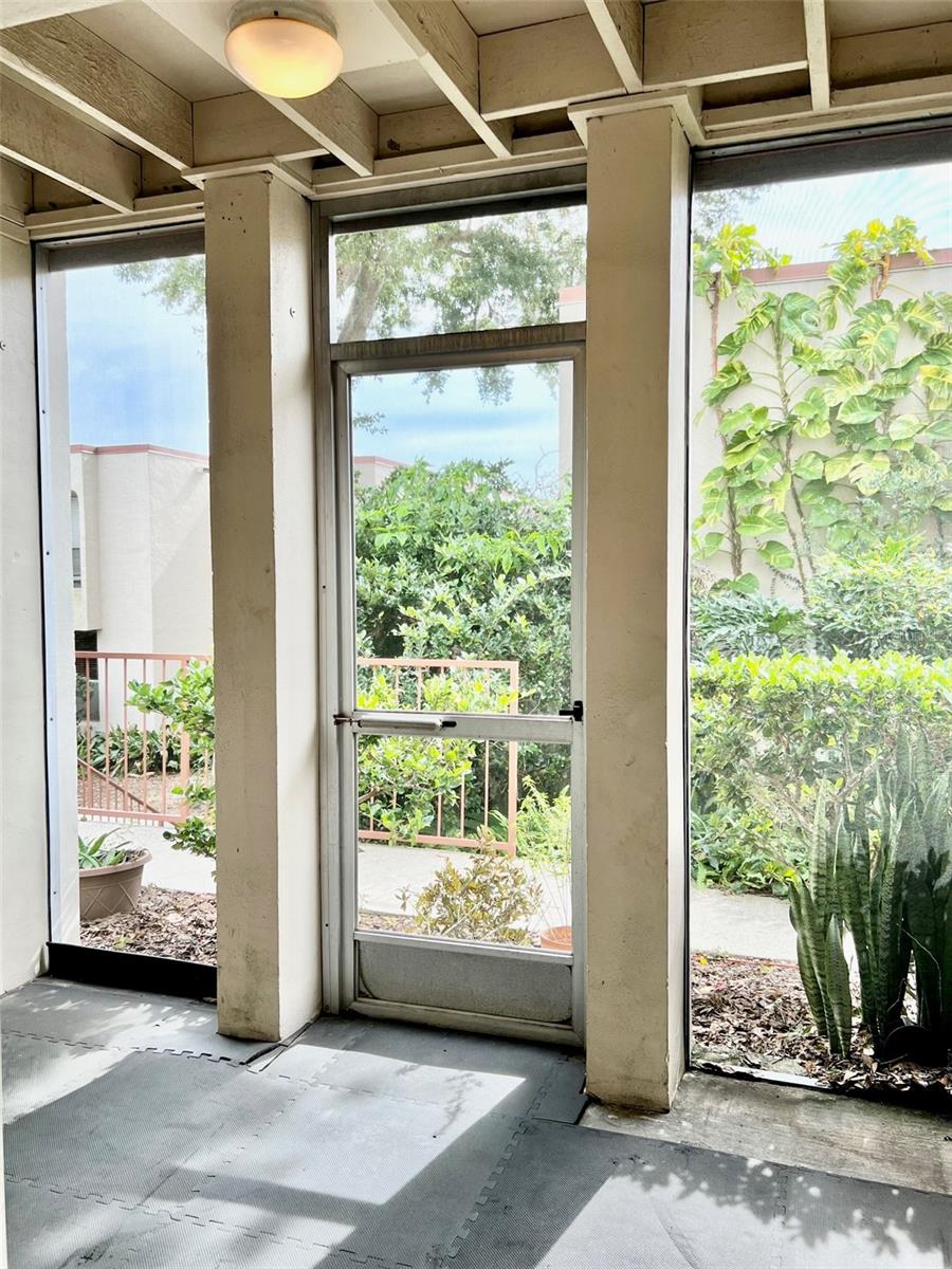 ROYAL ARMS CONDO - Residential