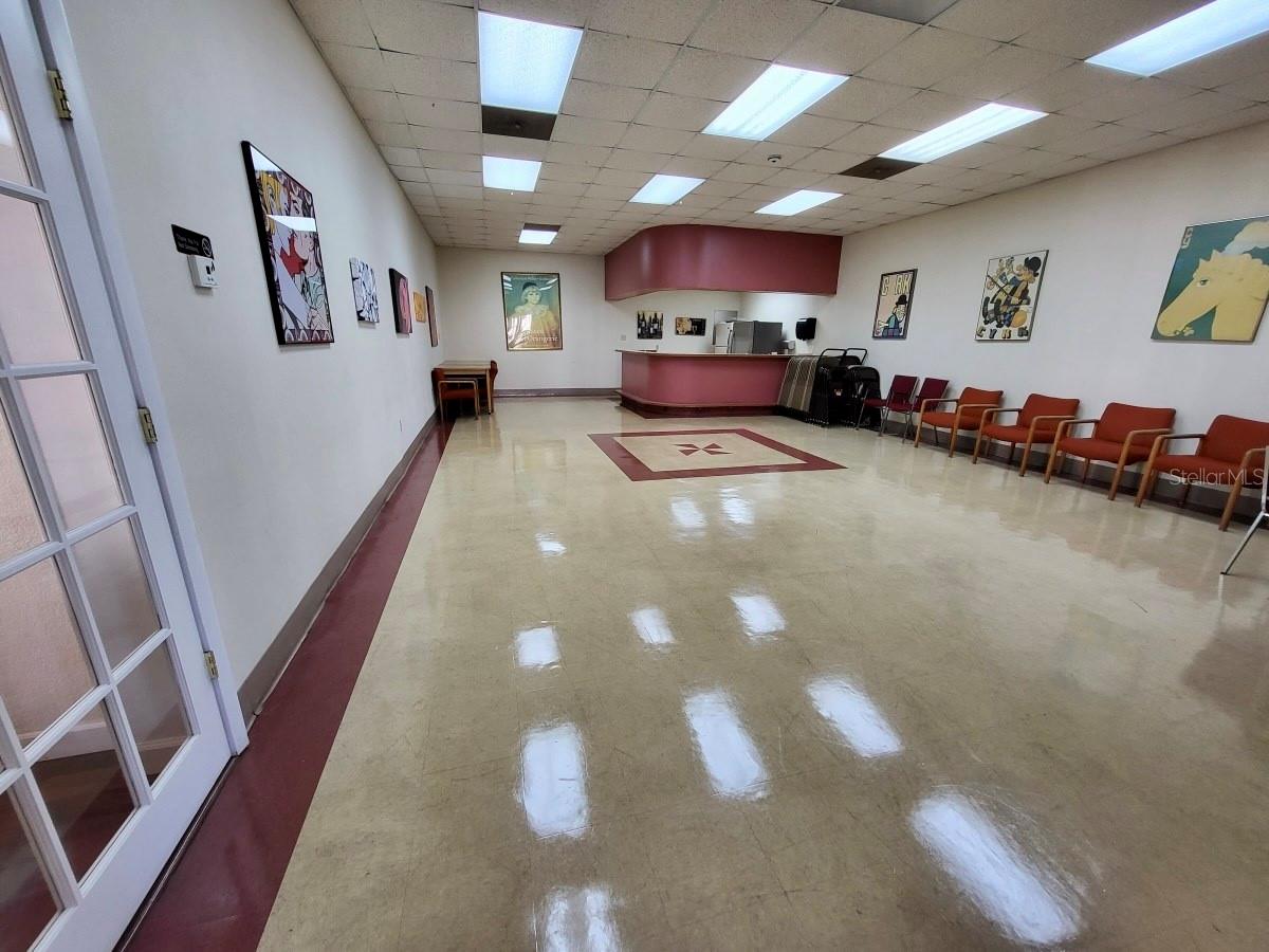 ROYAL ARMS CONDO - Residential