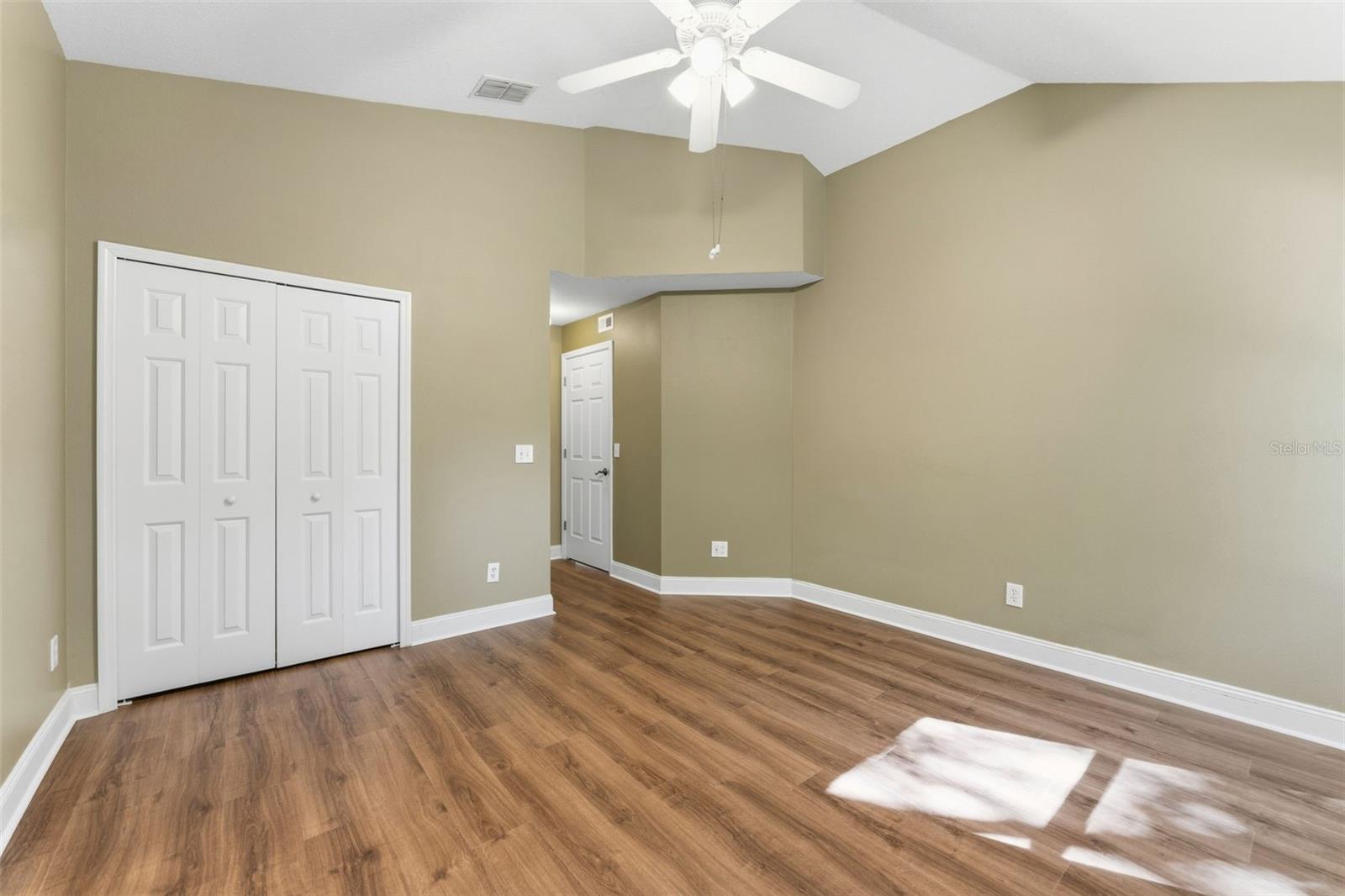 DEER PARK - Residential Lease