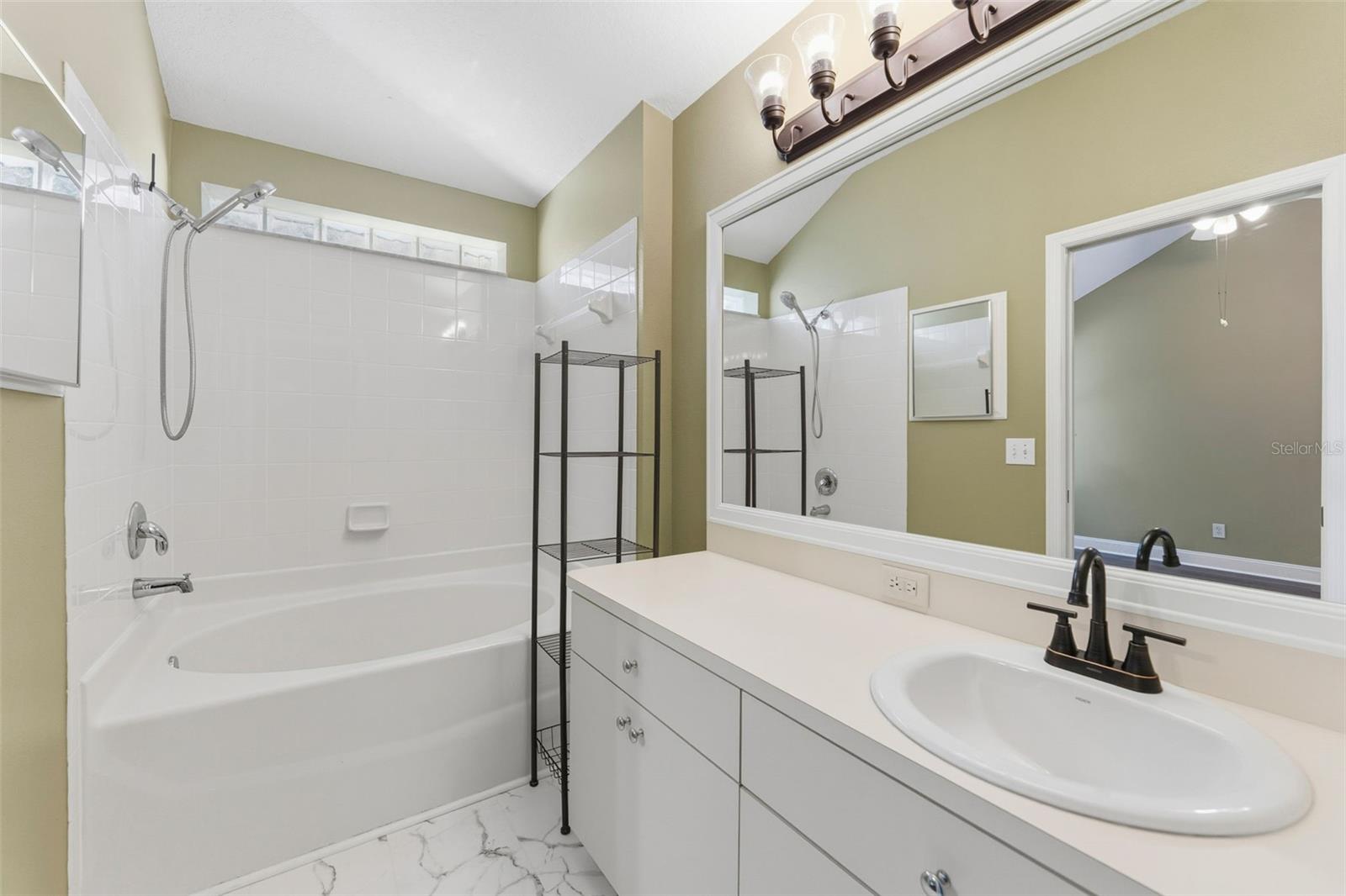 DEER PARK - Residential Lease