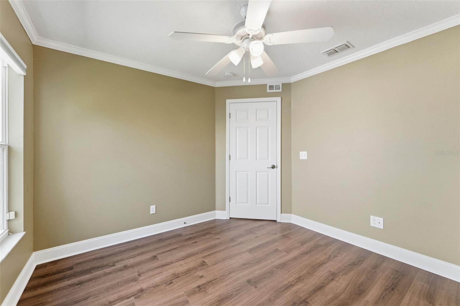 DEER PARK - Residential Lease