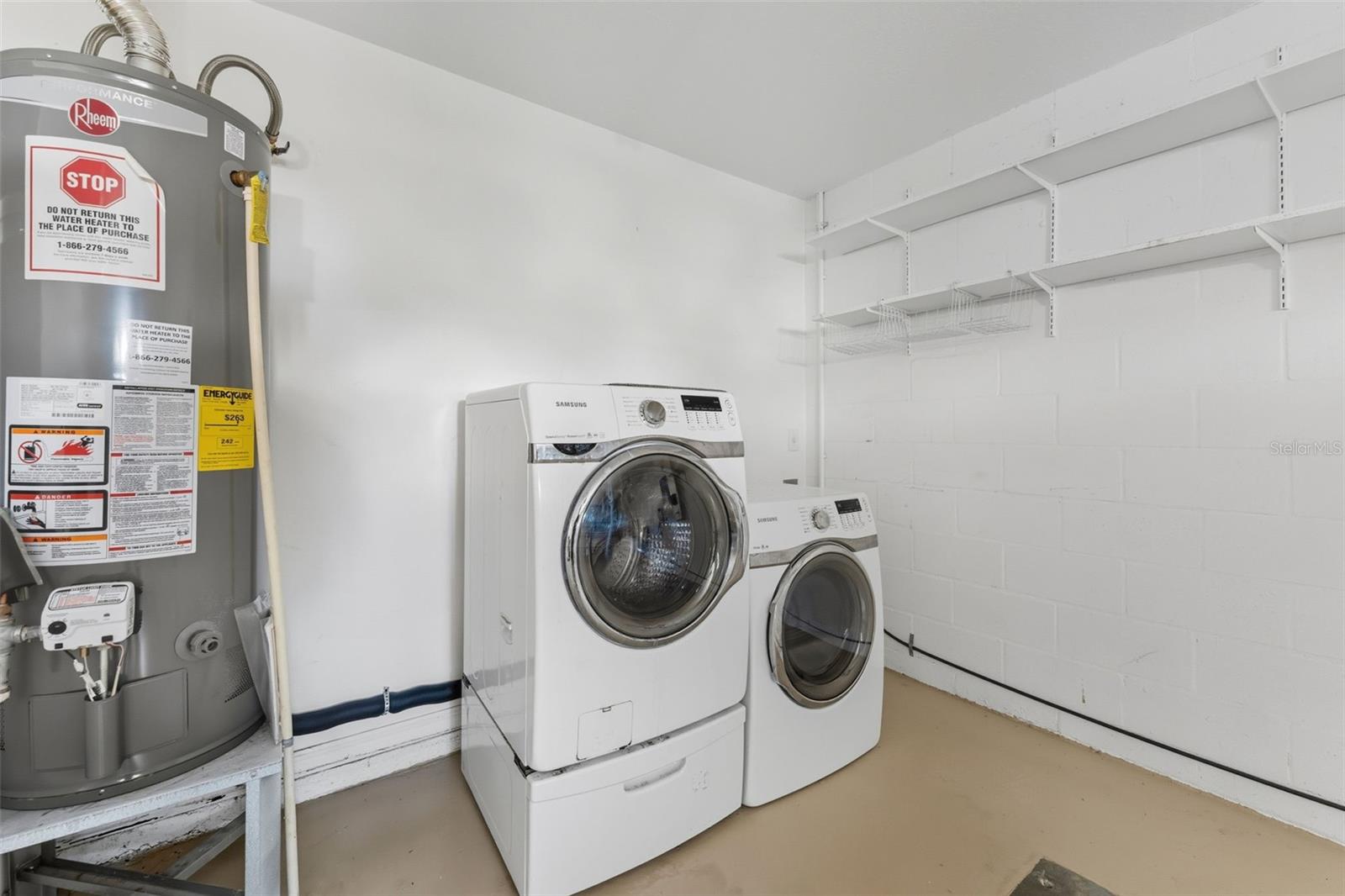 DEER PARK - Residential Lease