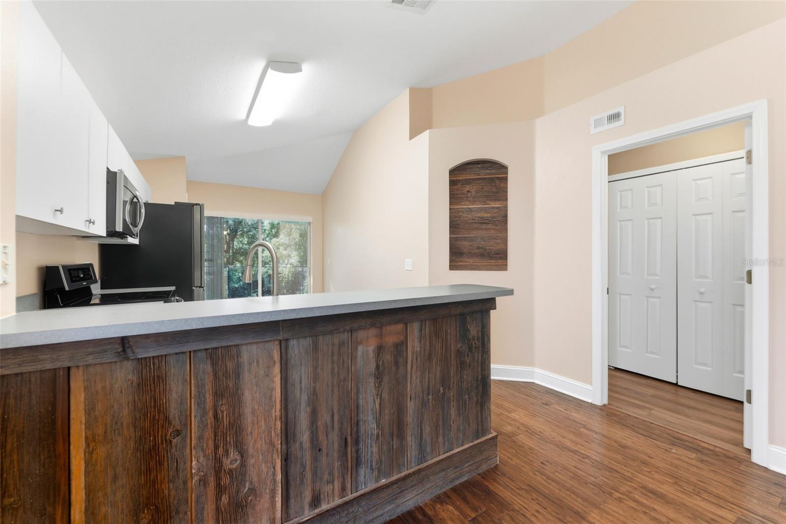 DEER PARK - Residential Lease