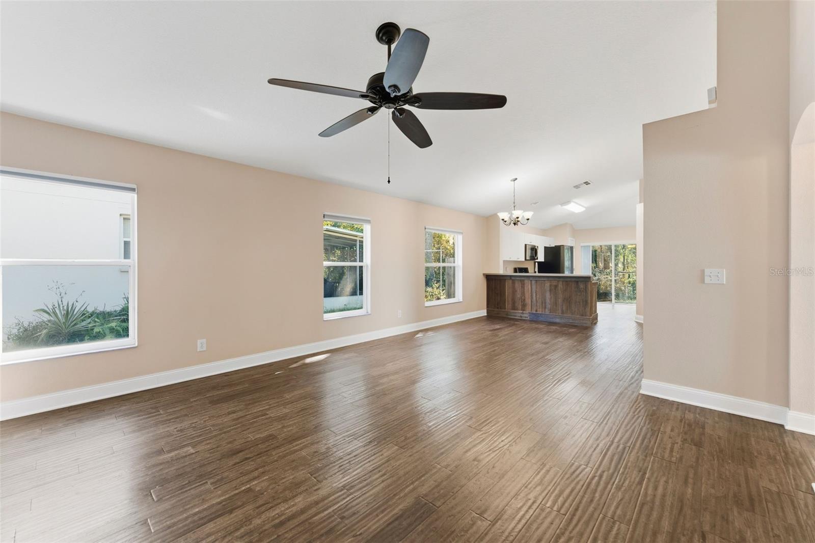 DEER PARK - Residential Lease