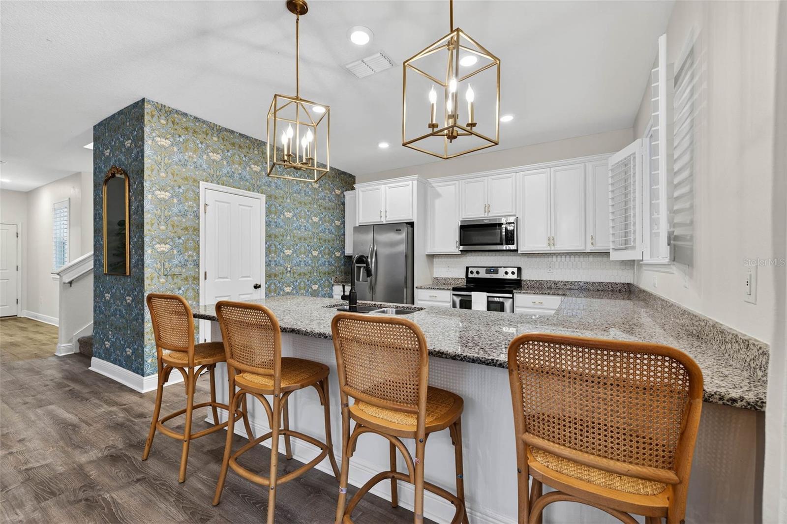 SEMINOLE GROVES - Residential