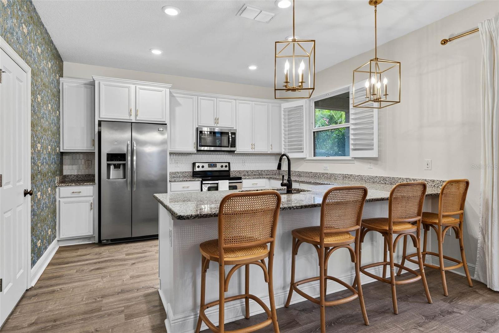 SEMINOLE GROVES - Residential