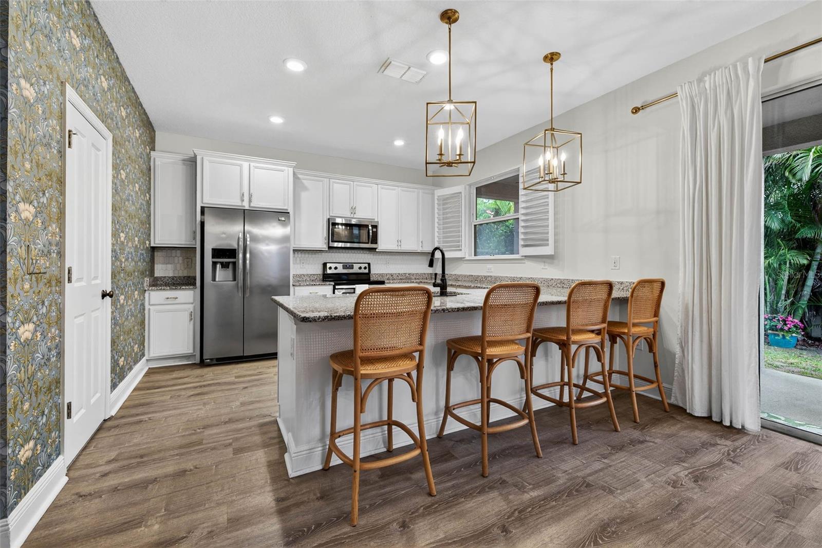 SEMINOLE GROVES - Residential