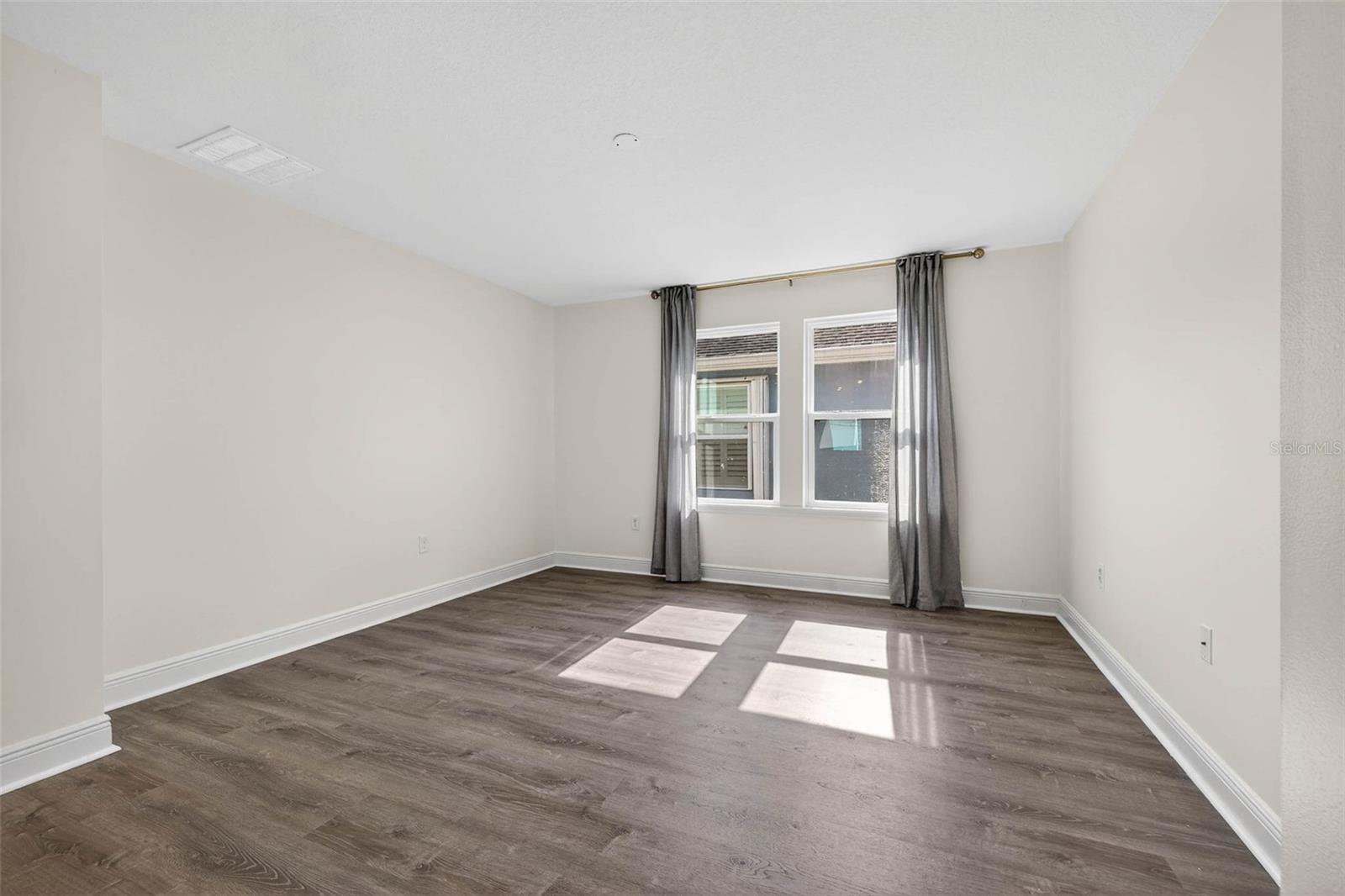 SEMINOLE GROVES - Residential