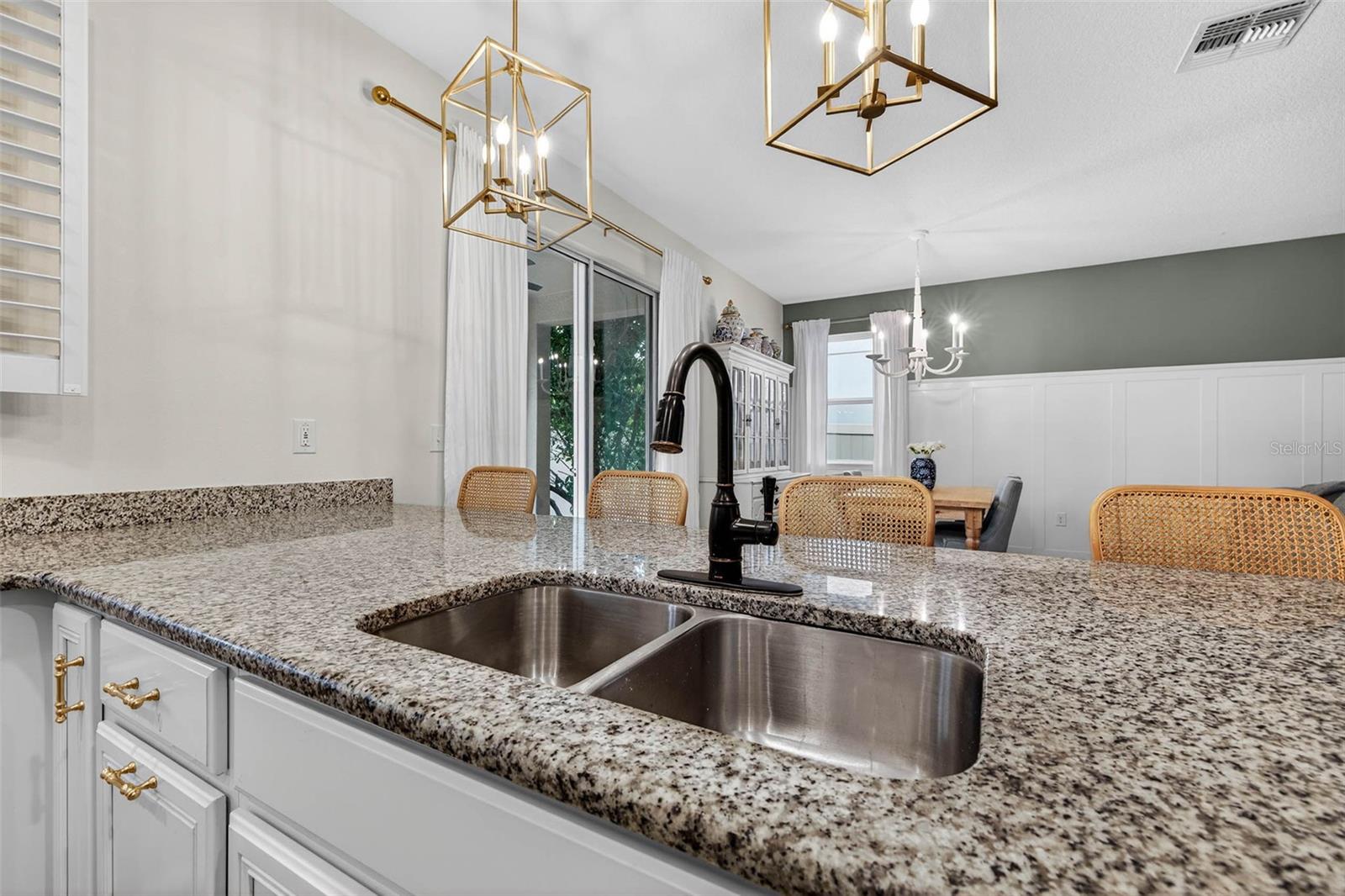 SEMINOLE GROVES - Residential