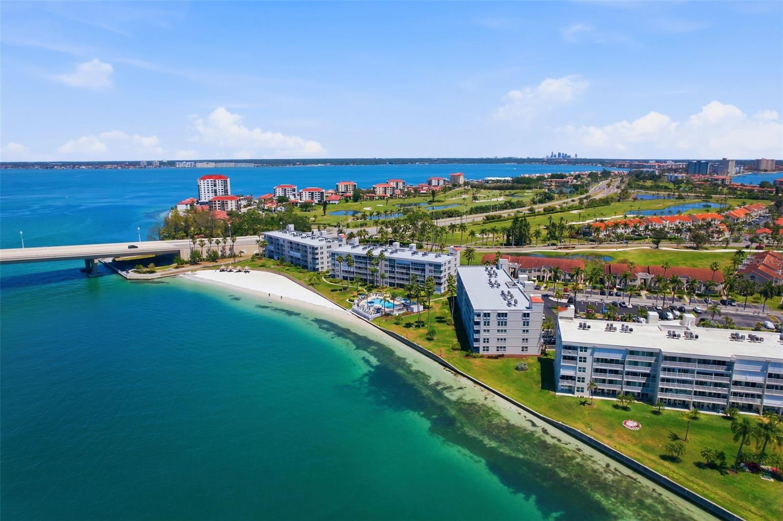 BAHIA VISTA - Residential