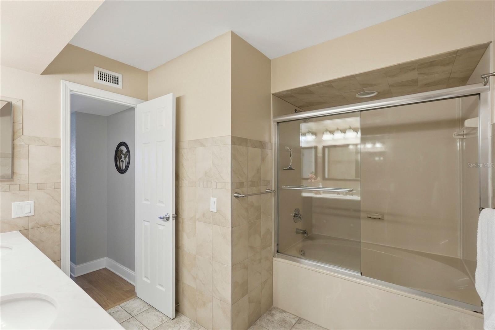 BAHIA VISTA - Residential