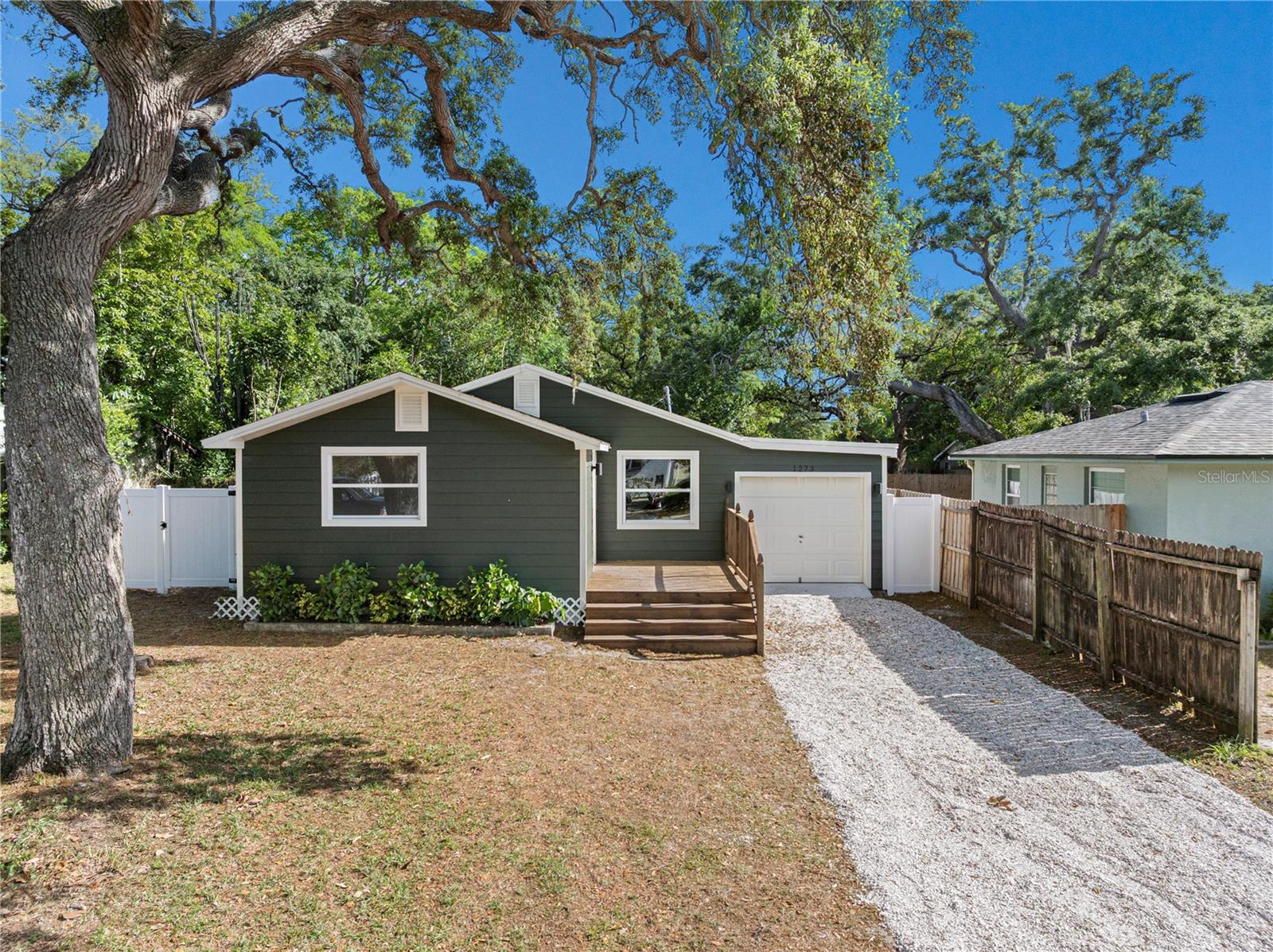 FLORADEL SUB - Residential