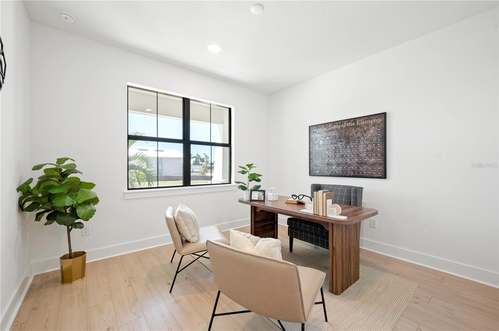 SOLSTICE AT WELLEN PARK - Residential