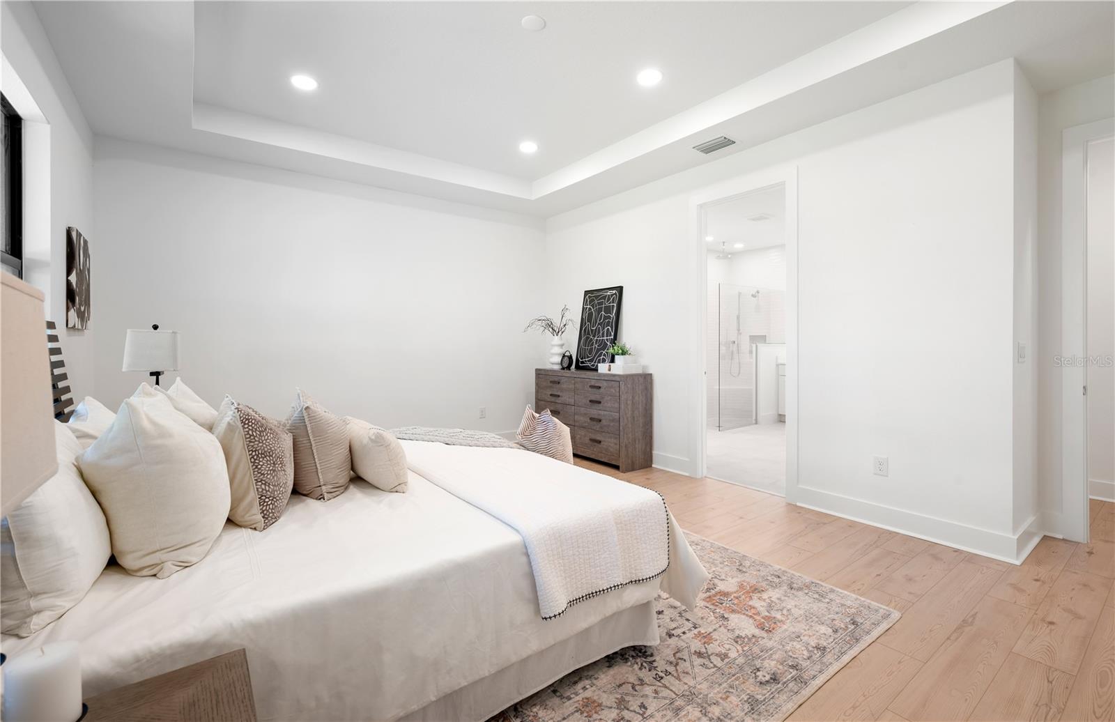SOLSTICE AT WELLEN PARK - Residential