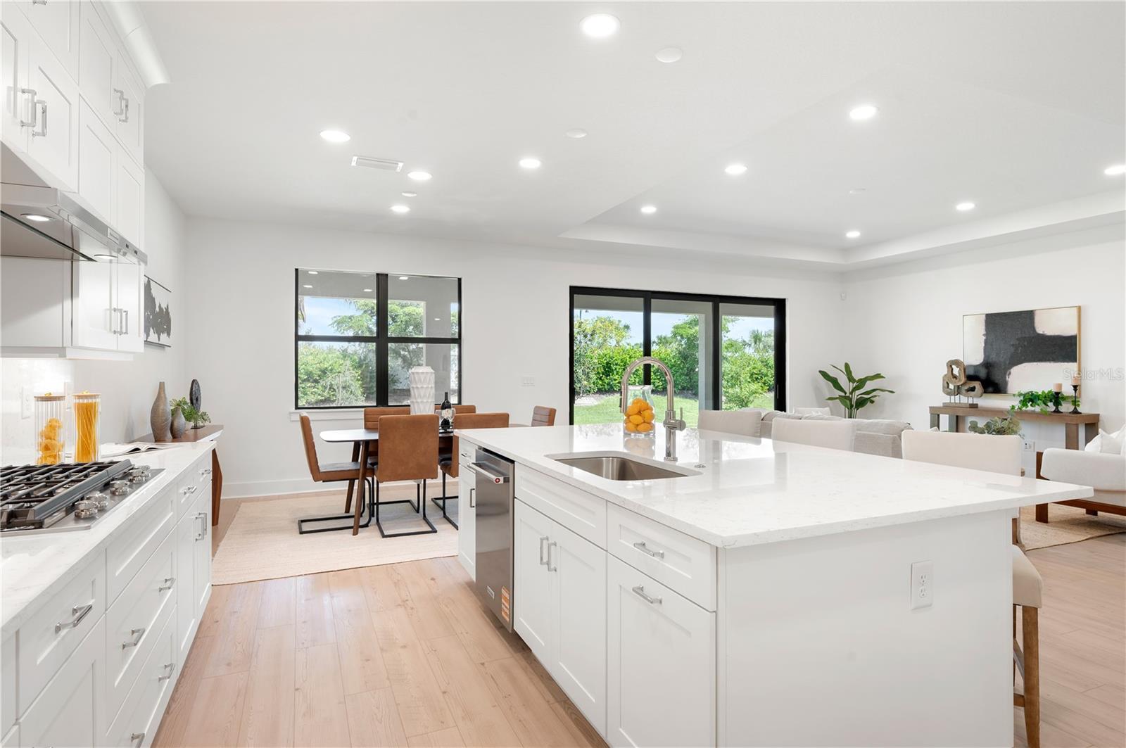 SOLSTICE AT WELLEN PARK - Residential
