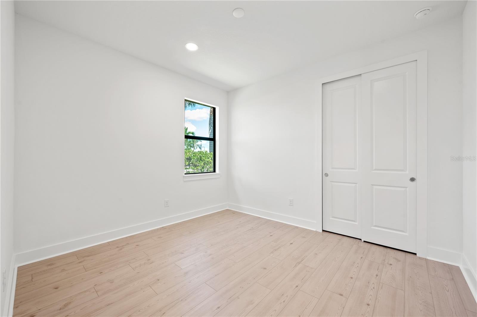 SOLSTICE AT WELLEN PARK - Residential