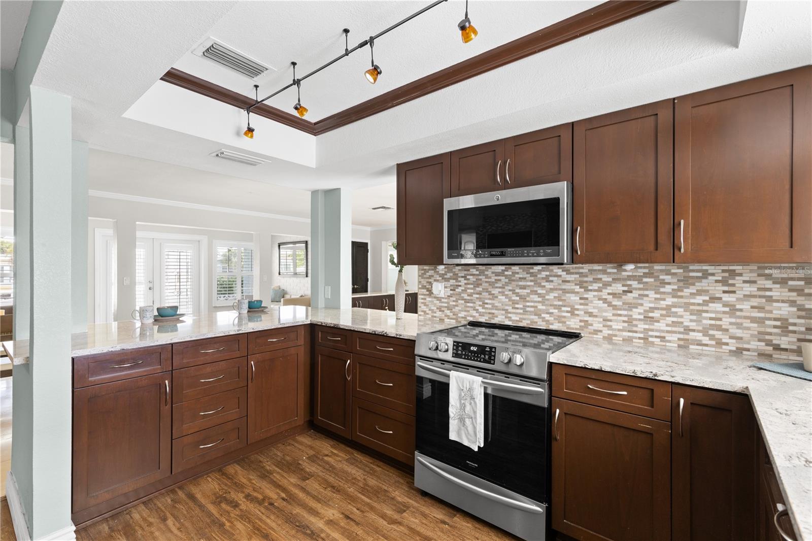 TIERRA VERDE - Residential