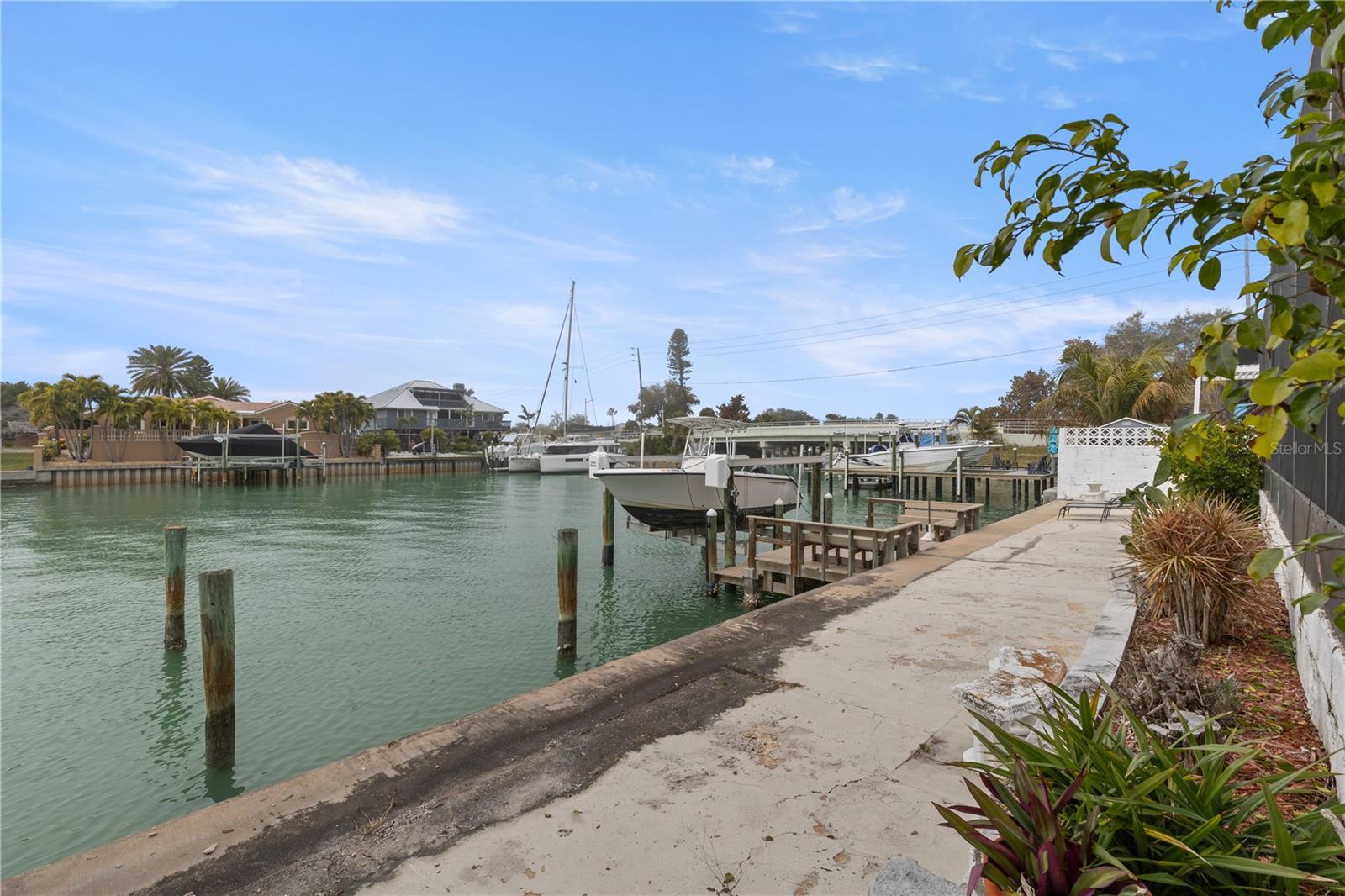 TIERRA VERDE - Residential