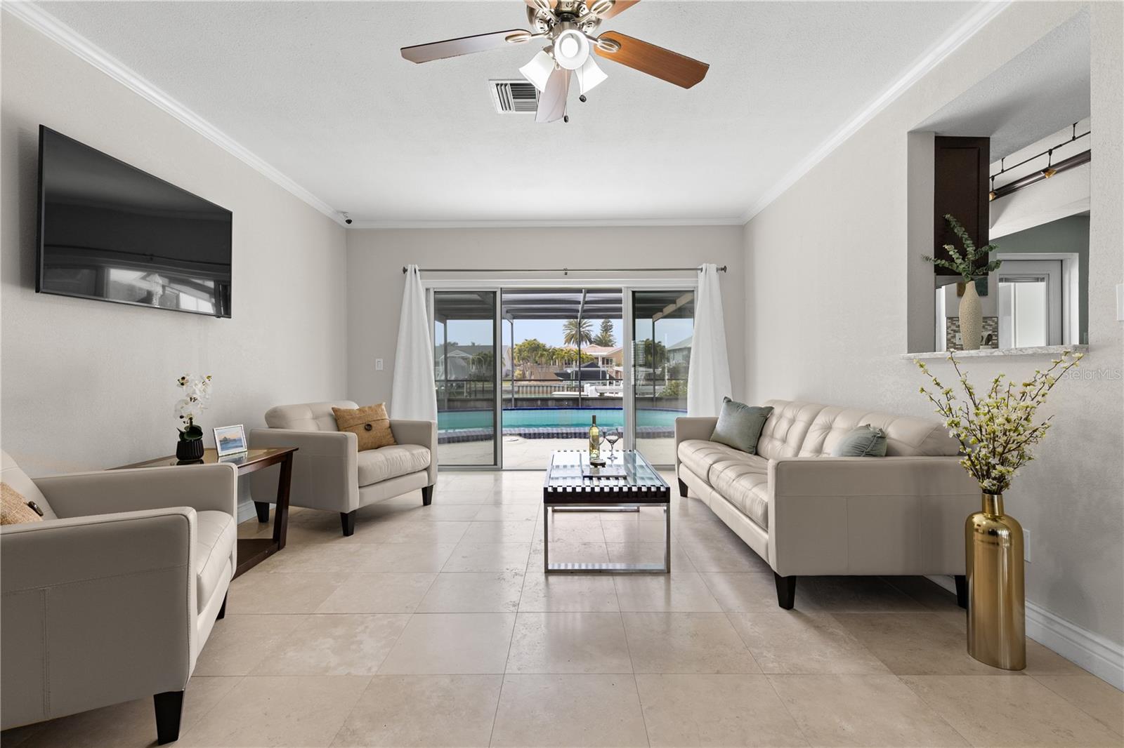 TIERRA VERDE - Residential