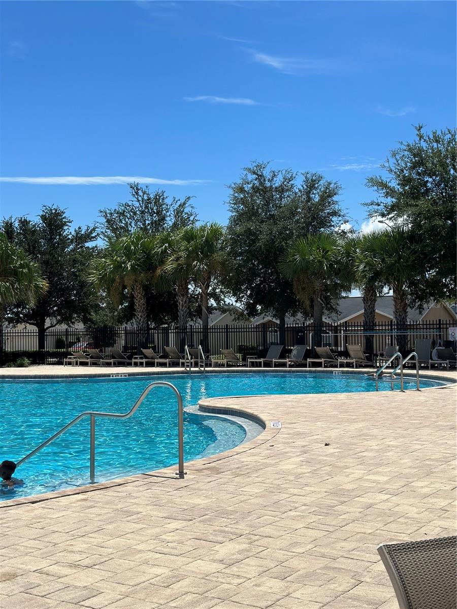 HIGHLAND MDWS 4B - Residential Lease