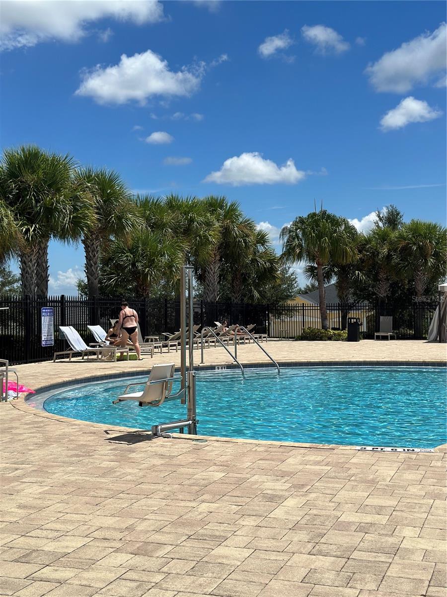 HIGHLAND MDWS 4B - Residential Lease