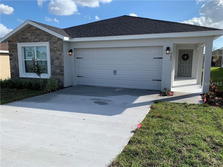 Beautiful single family home,1 story 4 bedrooms 2 full baths, like new, tiled social areas, carpet in bedrooms
Excellent neighborhood, very central ,near shopping, Disney World , and amusement parks. Community pool and playground.
Must have good rental history,650 credit score.
Make 3 times amount of rent monthly $ 2.000X 3
NO SMOKING IN THE HOME.1 SMALL Dog Allowed.